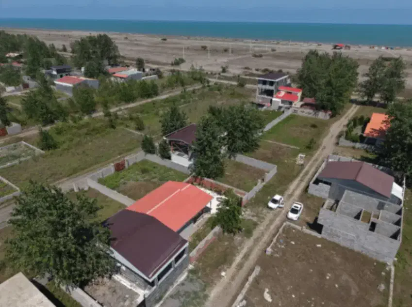 زمین ساحلی چسبیده به ساحل درمنطقه خوش آب وهواگیلان|فروش زمین و ملک کلنگی|رشت, بازار|دیوار