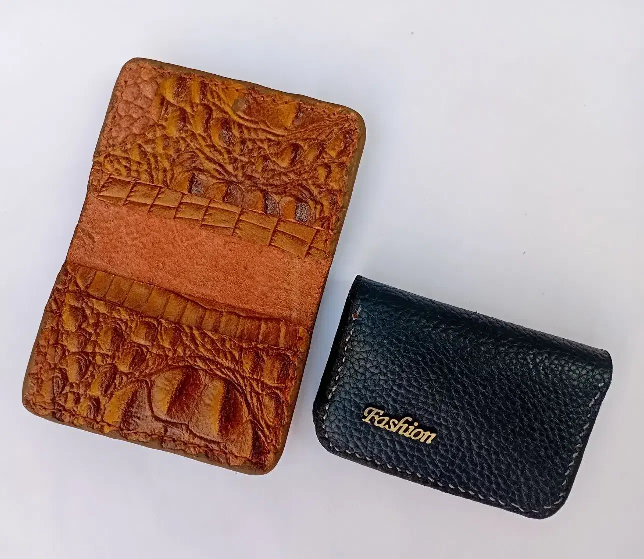 جاکارتی چرم طبیعی (بزی،گاوی)دستدوز|کیف، کفش، کمربند|اصفهان, رکن الدوله شرقی|دیوار