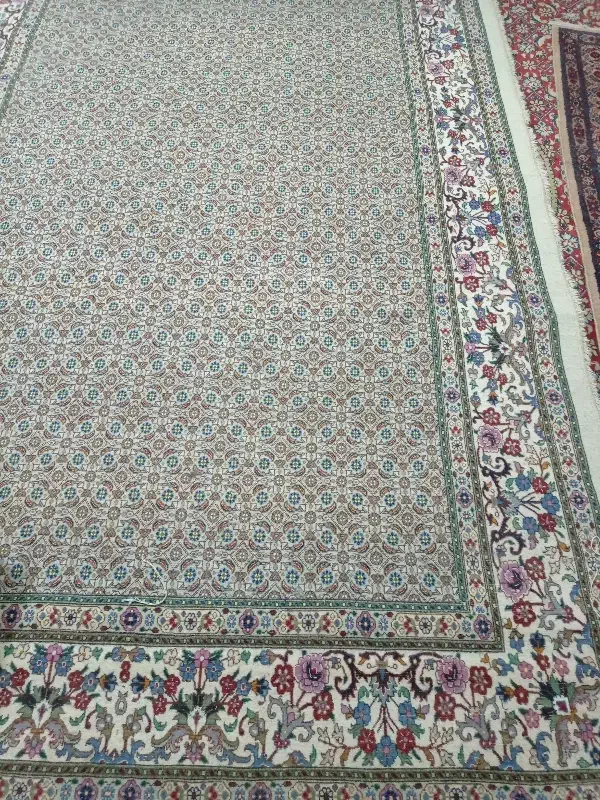 فروش فرش دستباف شش متری ریزماهی نو|فرش|قهستان, |دیوار