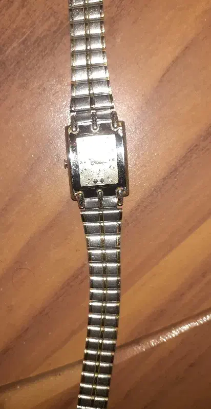 ساعت طلا|ساعت|رشت, توشیبا|دیوار