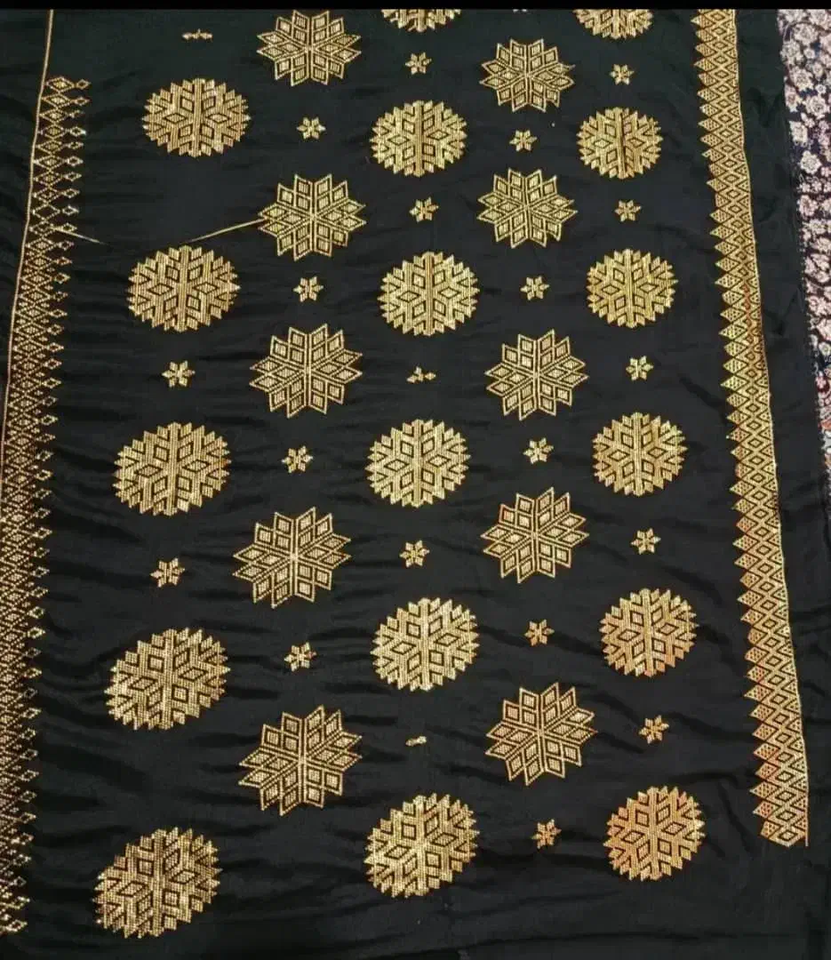 جلبیل خوسی|لباس|حاجی آباد, |دیوار