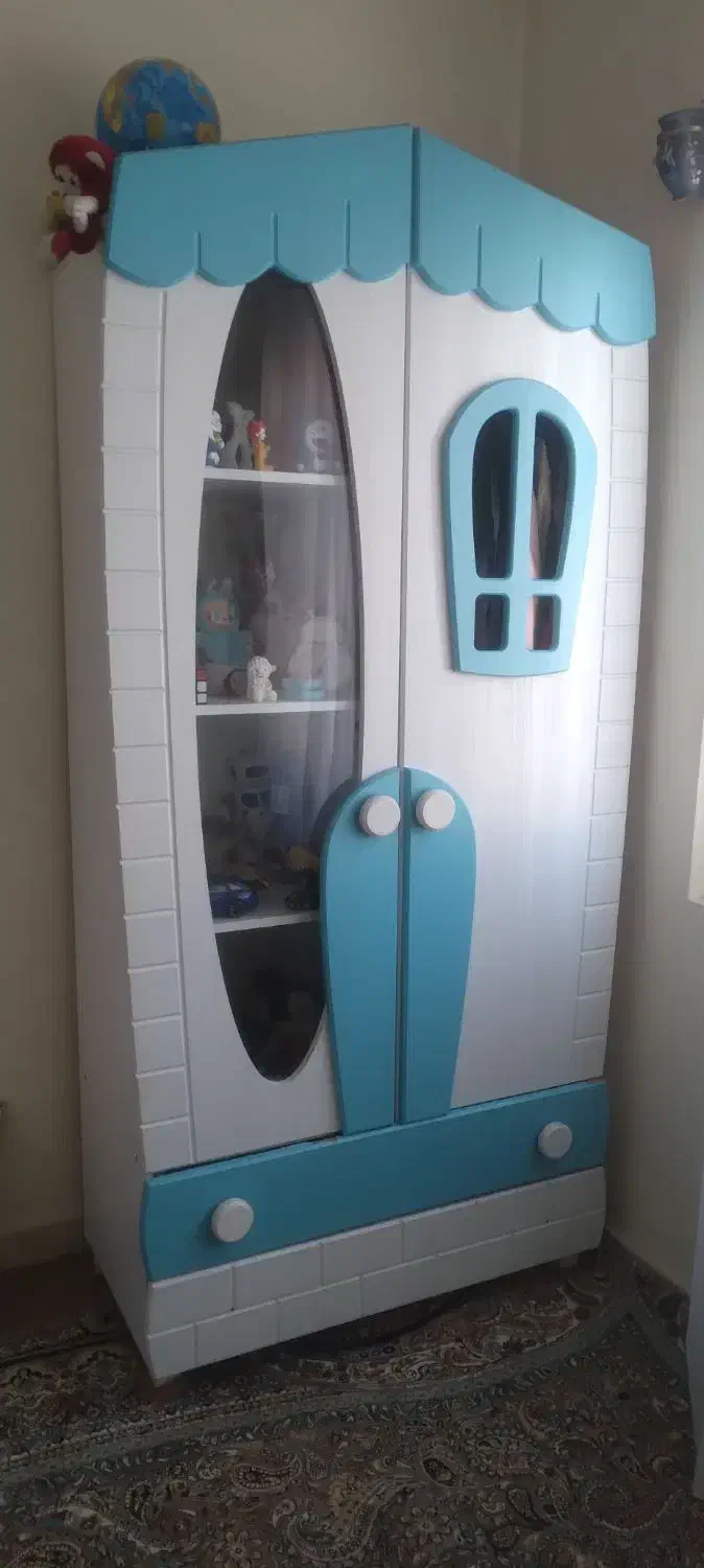 لوازم منزل،ست تخت ننو دار و کمد ،بوفه وساعت دیواری|تخت و سرویس خواب|پرند, فاز ۵|دیوار