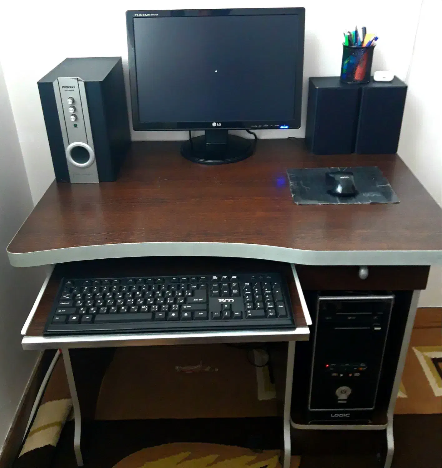 کامپیوتر سالم و مناسب با تمام لوازم جانبی|رایانه رومیزی|دورود, |دیوار