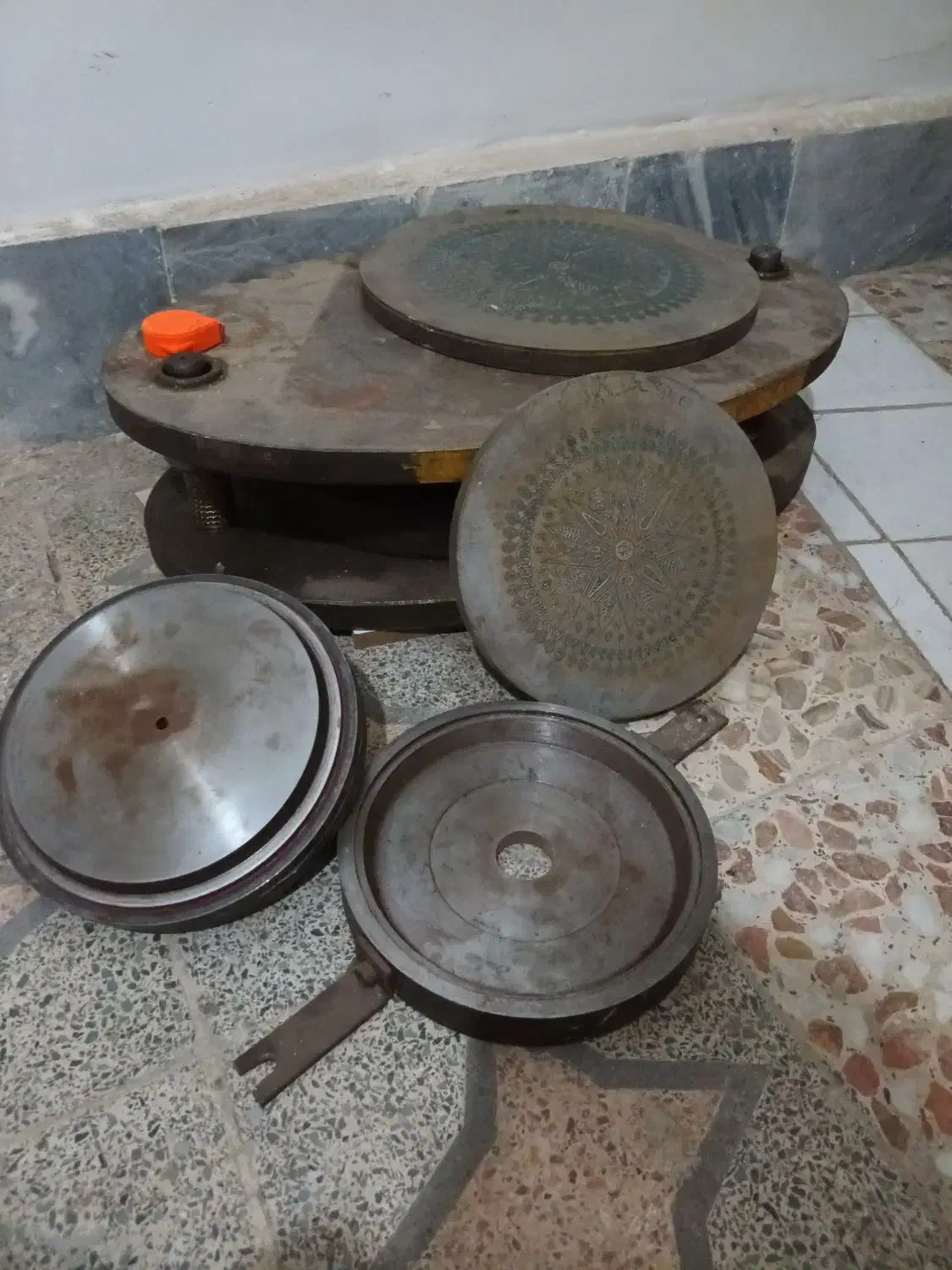 قالب سینی گرد و بیضی برای مس و آلومینیوم و استیل|ماشین‌آلات صنعتی|تهران, مولوی|دیوار