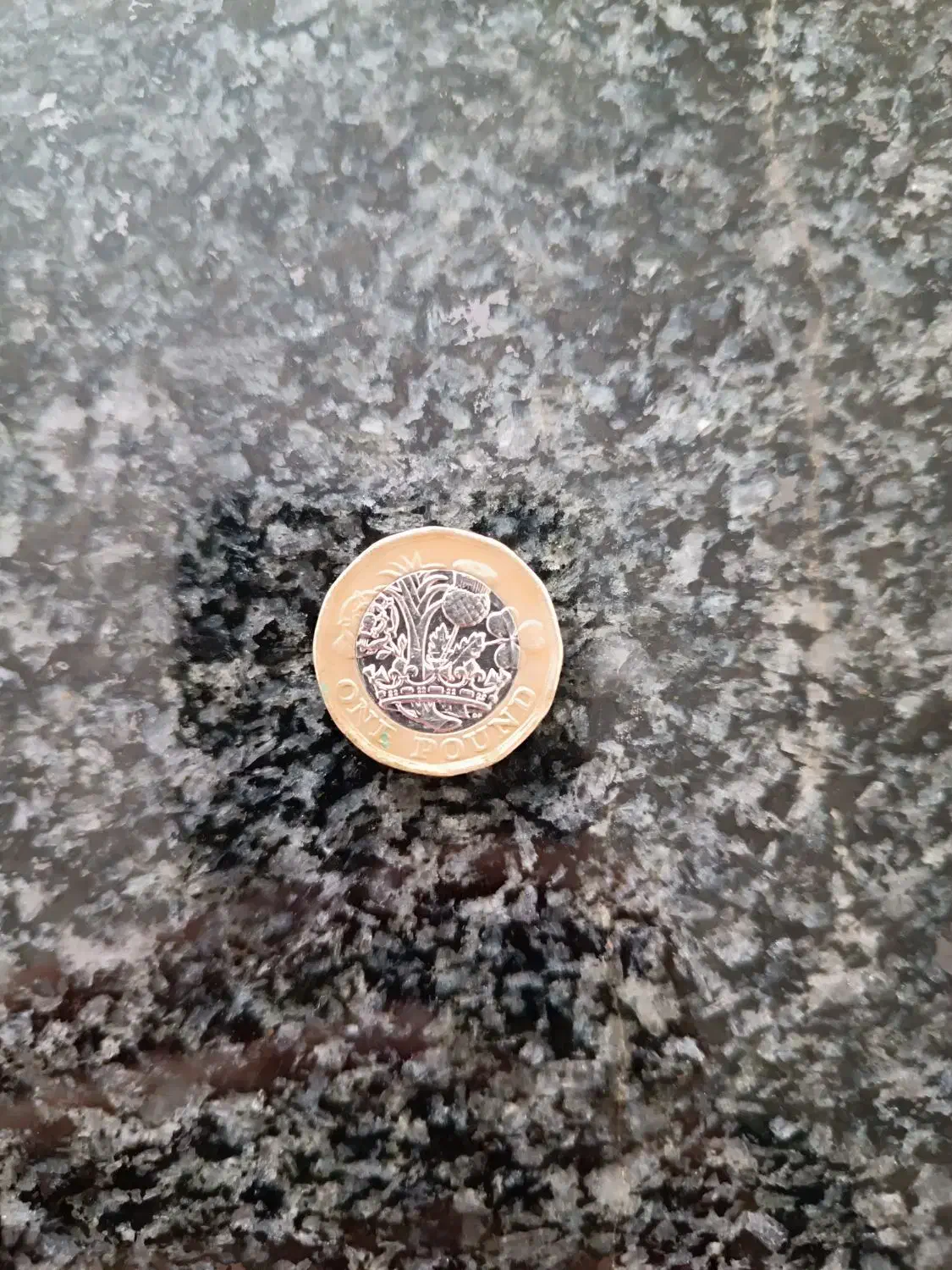 سکه انگلیسی 2016 (پوند) قدیمی|کلکسیون سکه، تمبر، اسکناس|پیرانشهر, |دیوار