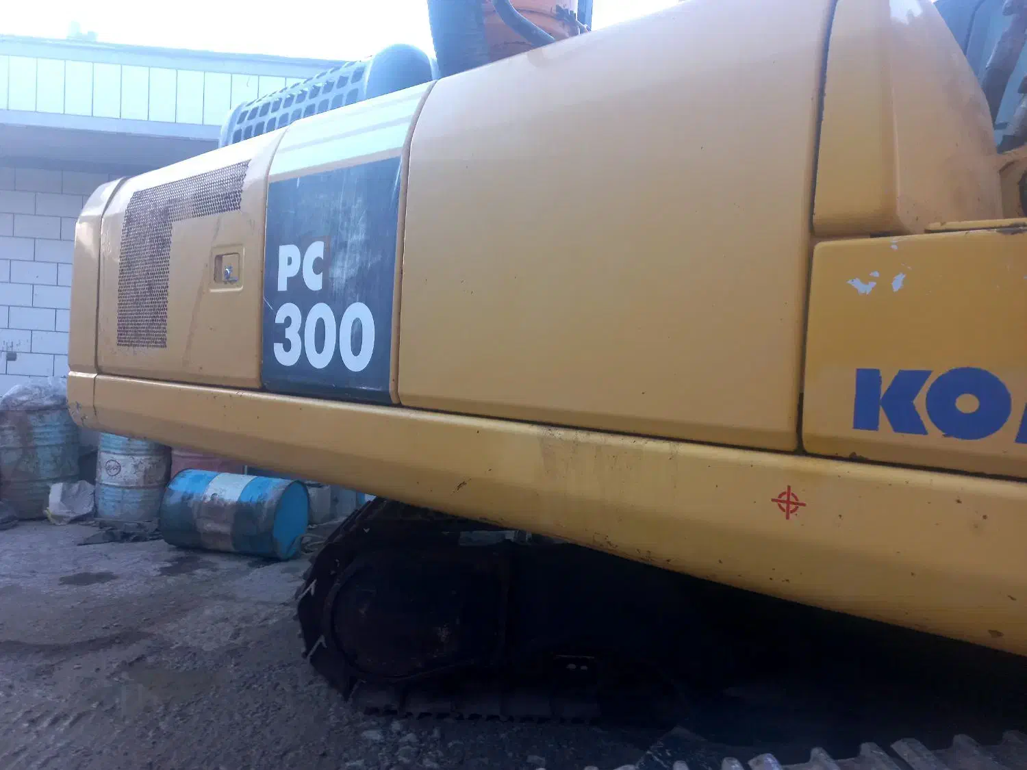 بیل مکانیکی ۳۰۰ کوماتسو آماده به کار در معادن|خودرو سنگین|یزد, |دیوار