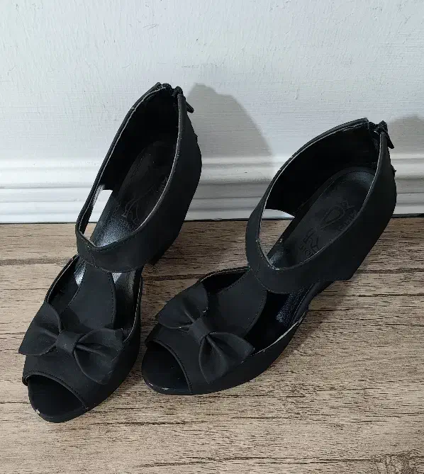 کفش سایز ۳۸.۳۷|کیف، کفش، کمربند|خزل, |دیوار