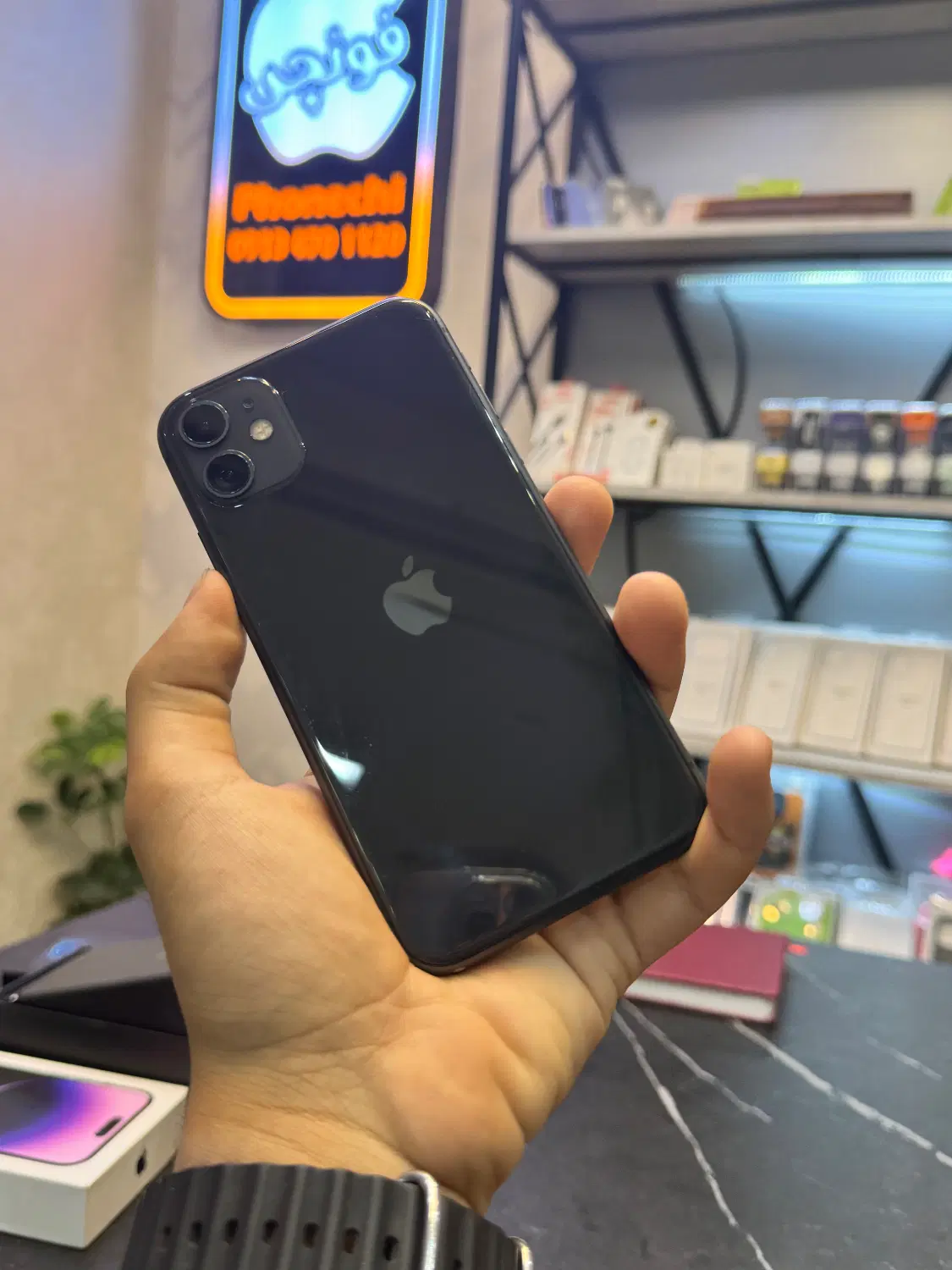 ایفون ۱۱ نرمال 128 گیگ قیمت x|موبایل|اصفهان, باغ زرشک|دیوار