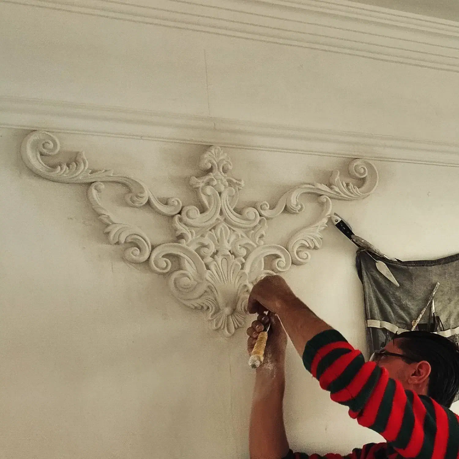 گچ‌کاری و سفیدکاری گچبری  سنتی تا اجرای مدرن|خدمات پیشه و مهارت|تبریز, |دیوار