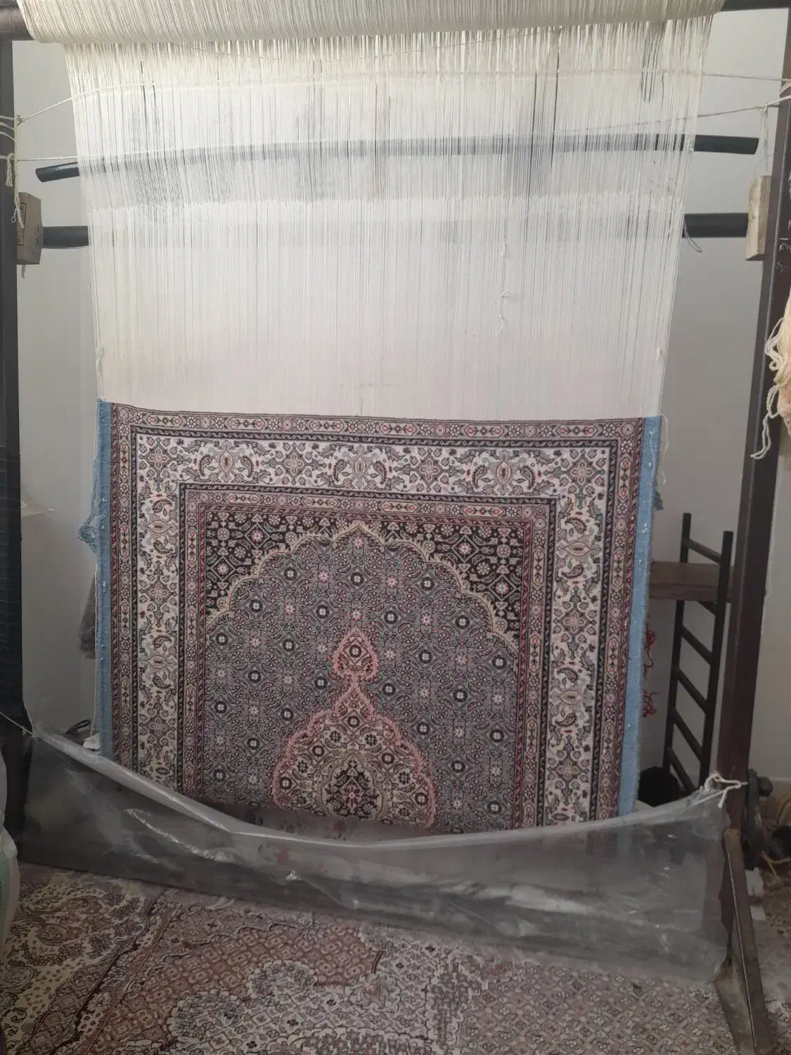 قالیچه یک در یک ونیم ریز ماهی|فرش|بیرجند, |دیوار