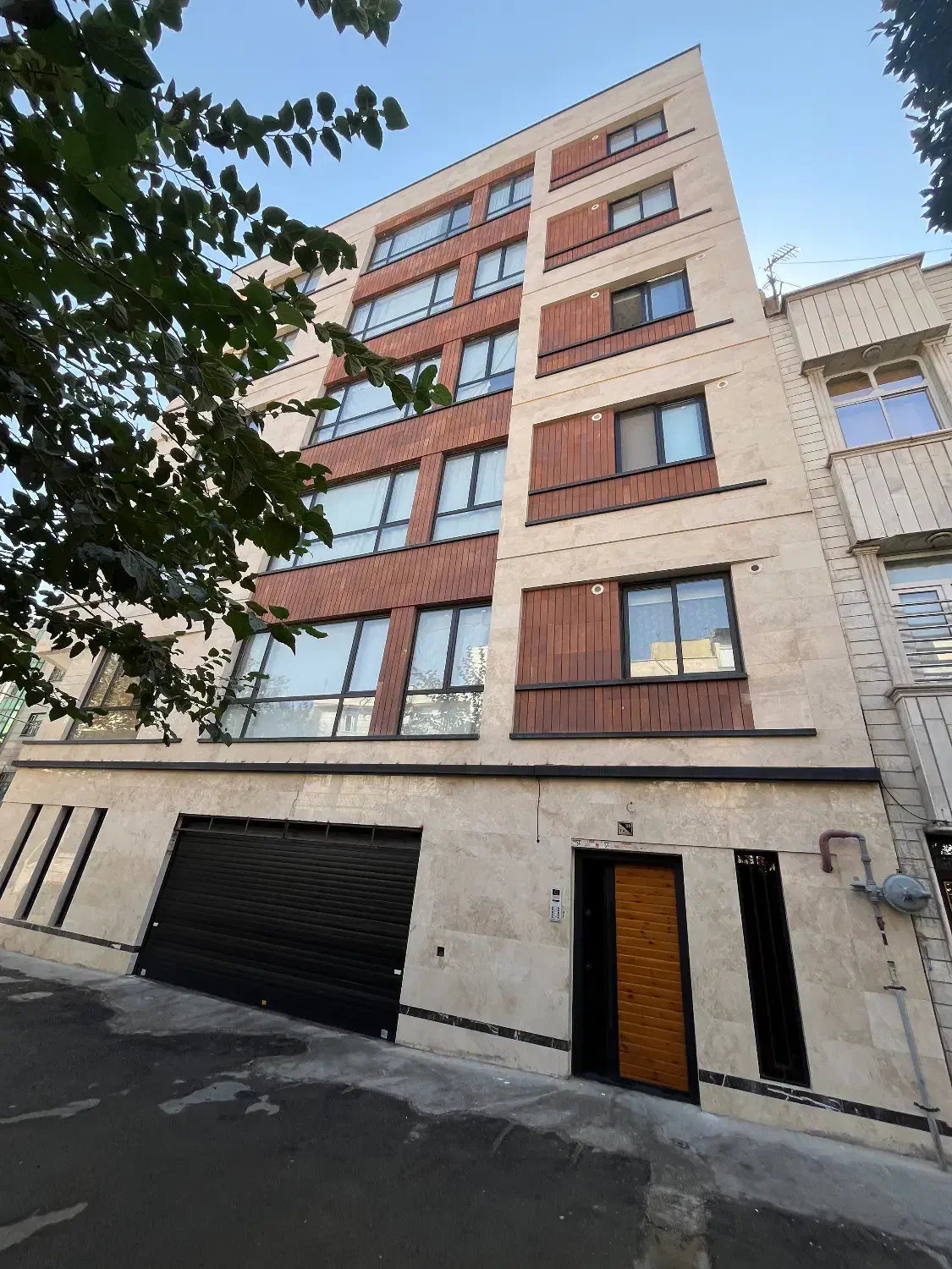 ۱۴۰ متر / ۳ خواب / کوچه ۱۲ متری / میدان نارنج|فروش آپارتمان|ری, سرتخت|دیوار