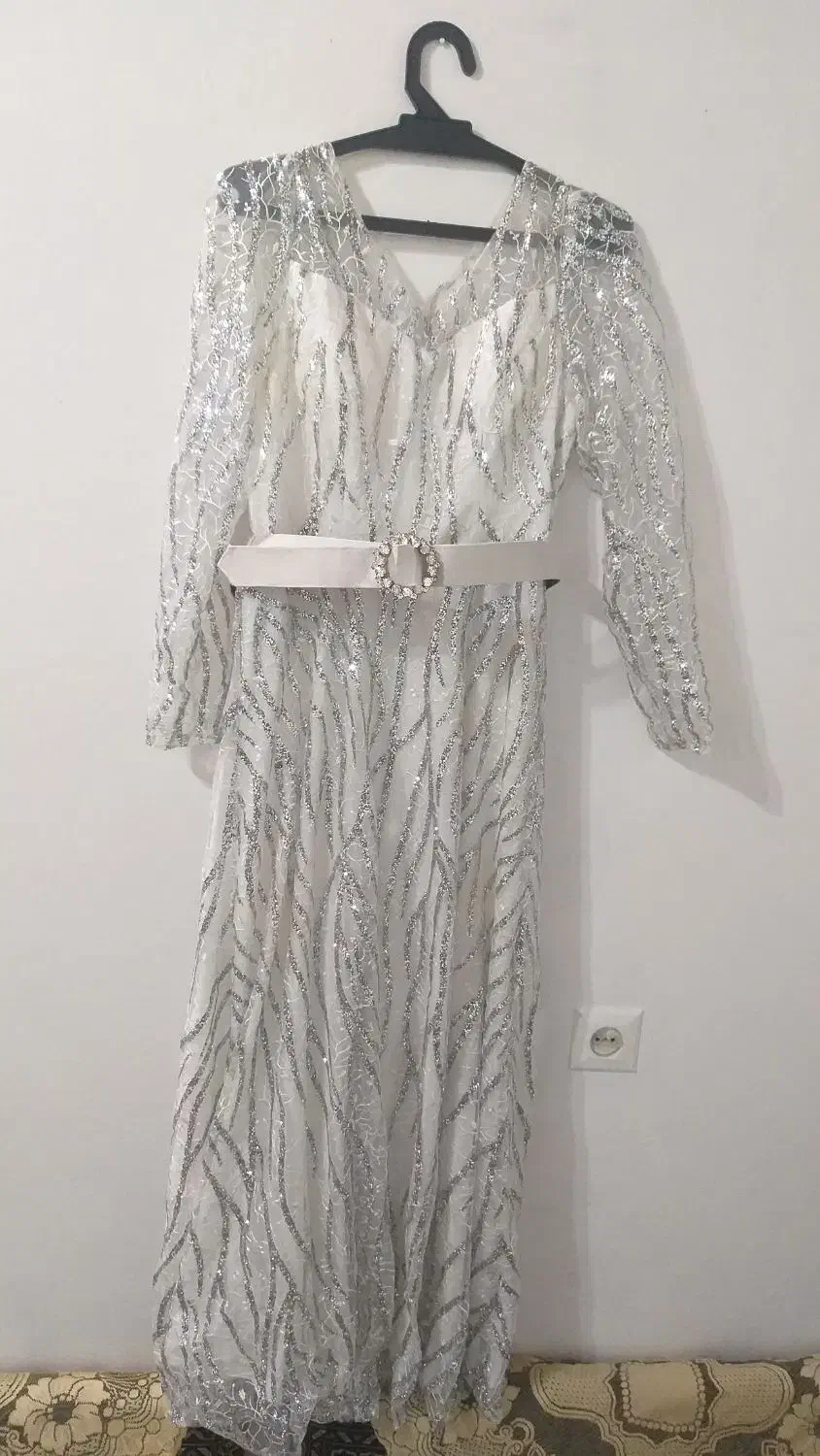 لباس مجلسی|لباس|کلاچای, |دیوار