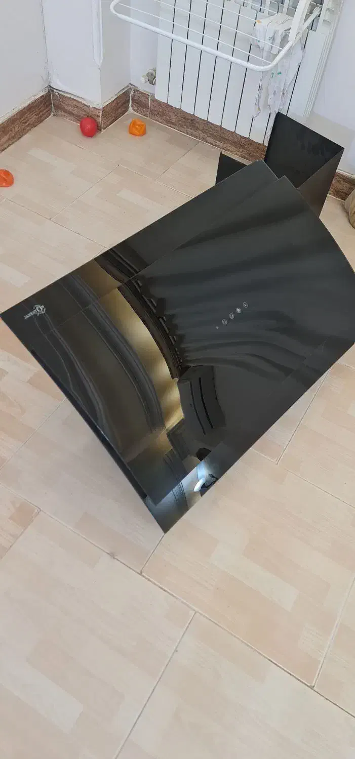 هود|هود|رشت, کوی حسینی|دیوار