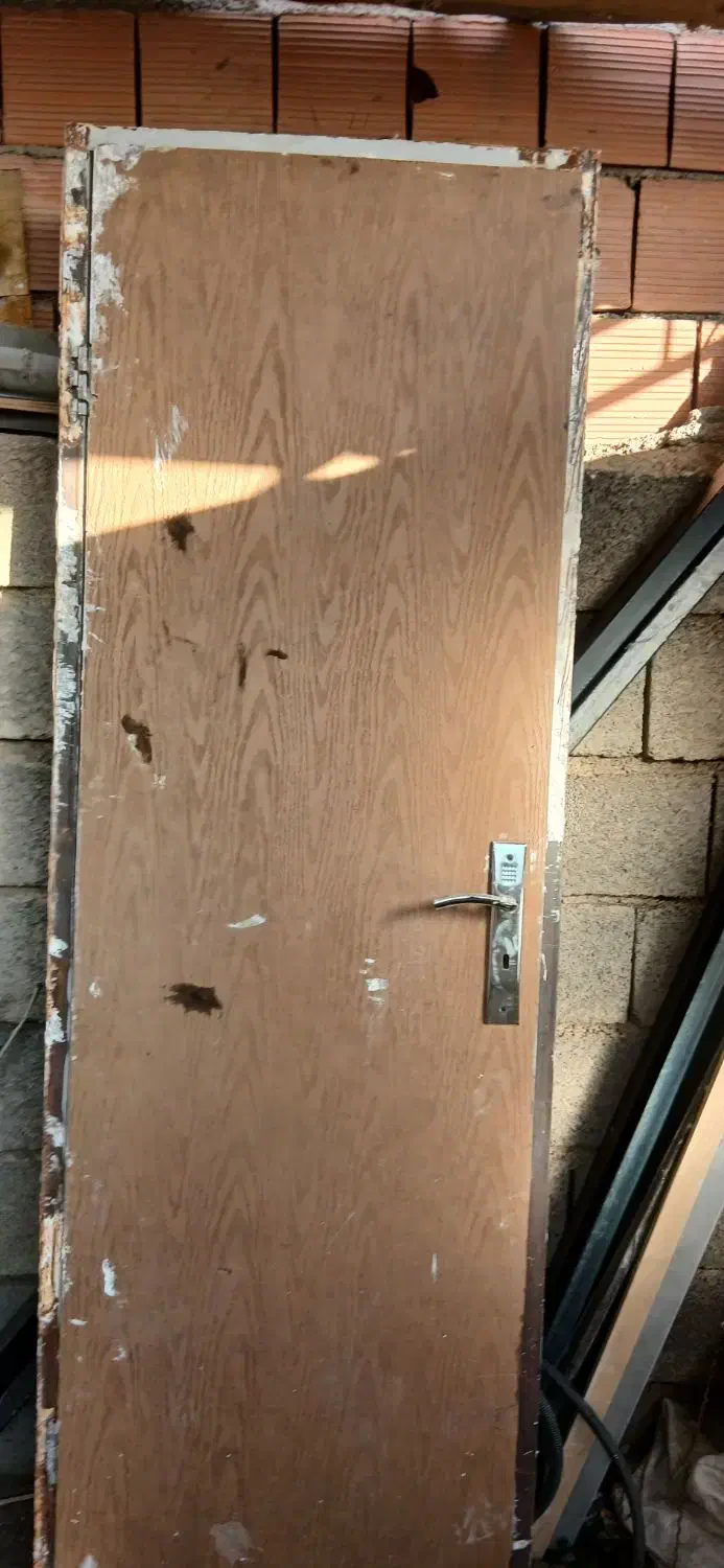 درب و چهار چوب و قفلو دستگیره|مصالح و تجهیزات ساختمان|رودهن, |دیوار