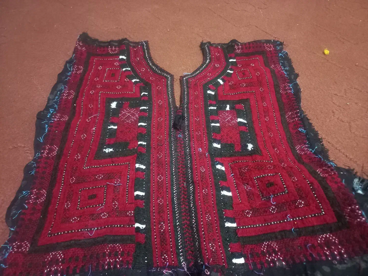 لباس|لباس|سراوان, |دیوار