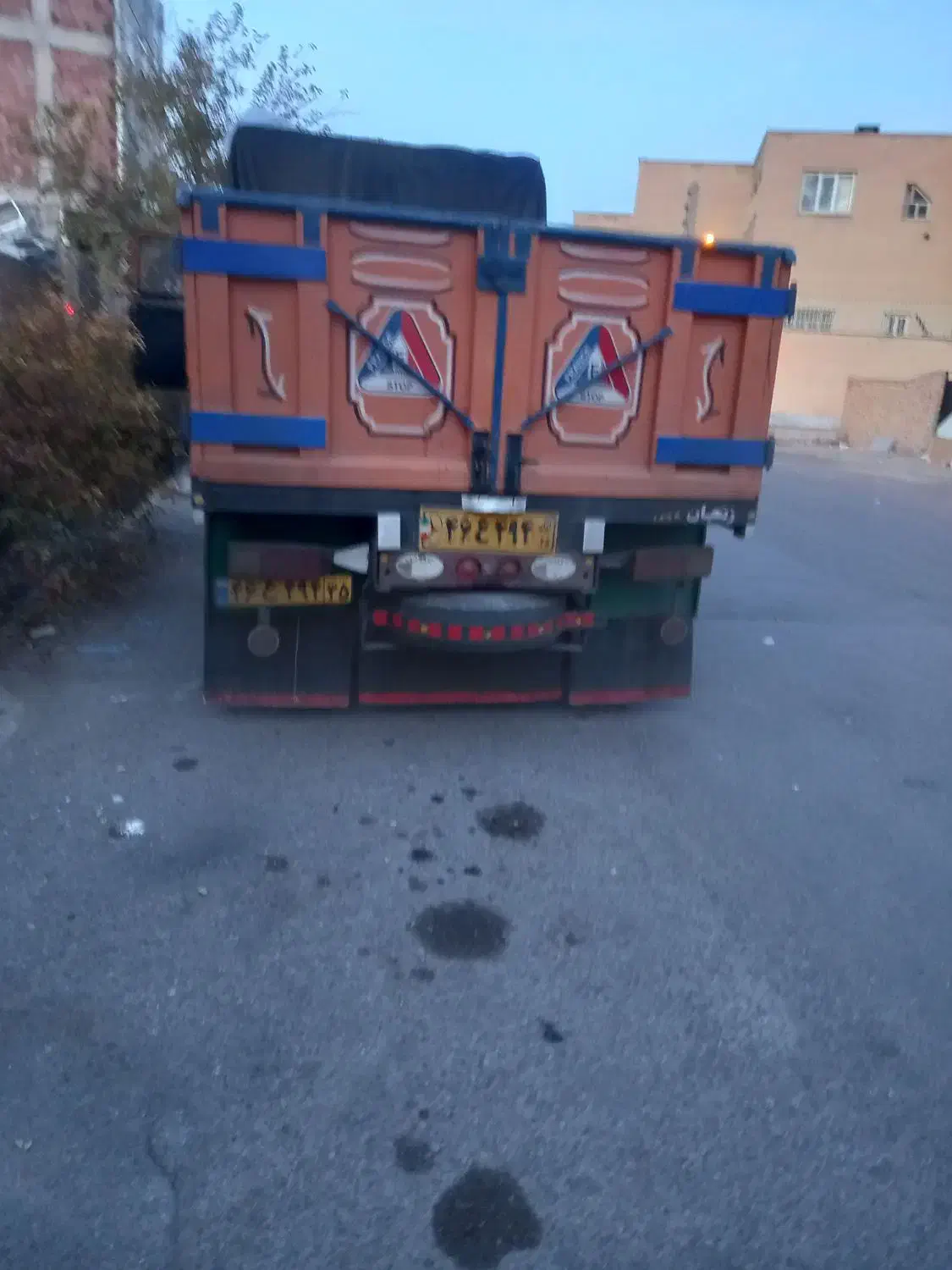 خاور ۸۰۸-مدل۸۰|خودرو سنگین|میانه, |دیوار