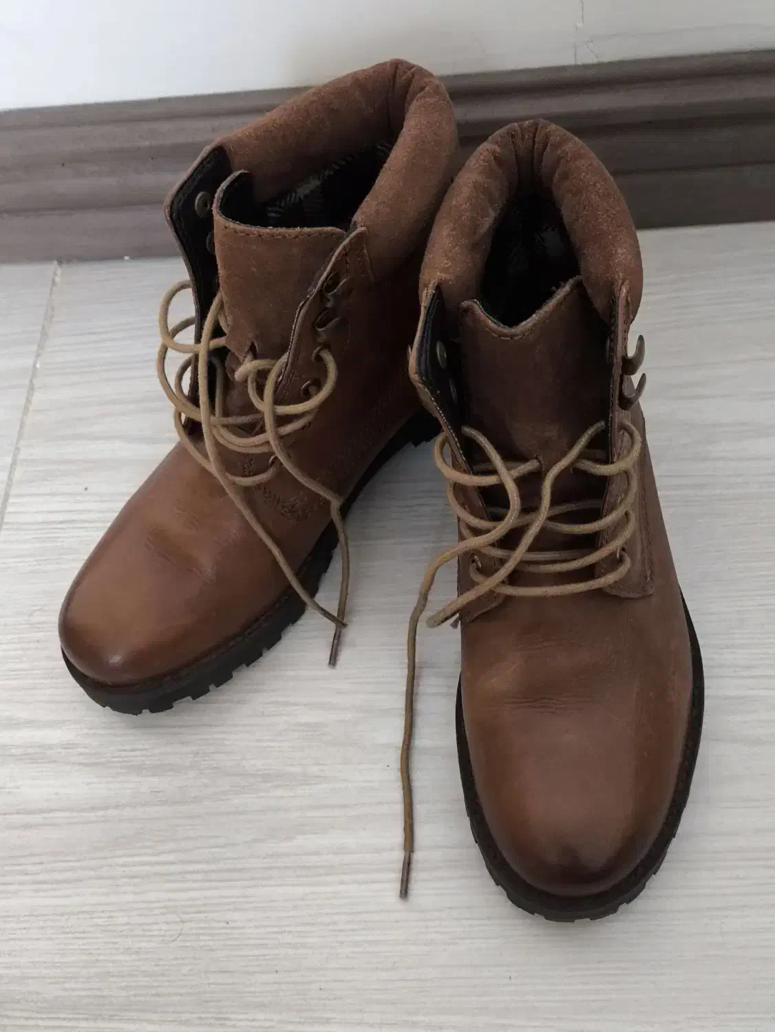 نیم بوت چرم اصل زنانه|کیف، کفش، کمربند|پرند, فاز ۴|دیوار