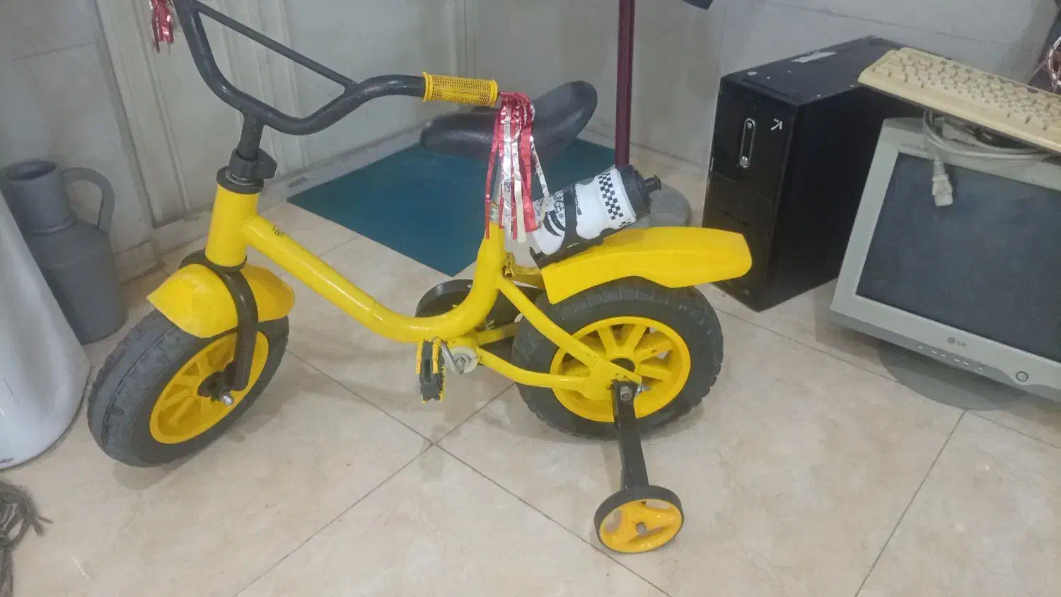 دوچرخه بچه گانه درحد آکبند خیلی خیلی تمیز|دوچرخه، اسکیت، اسکوتر|ارومیه, |دیوار