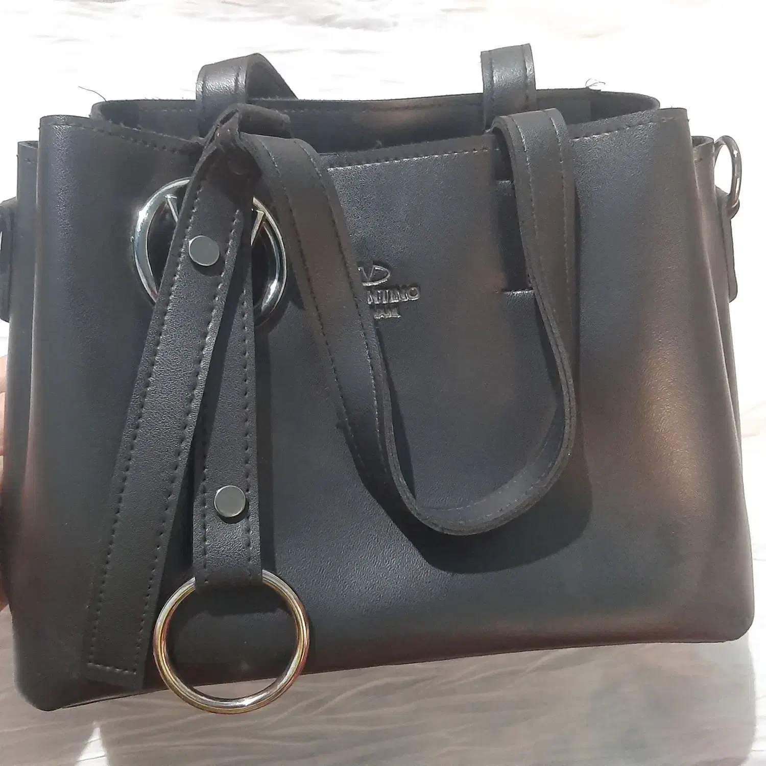 کیف|کیف، کفش، کمربند|مسجد سلیمان, |دیوار