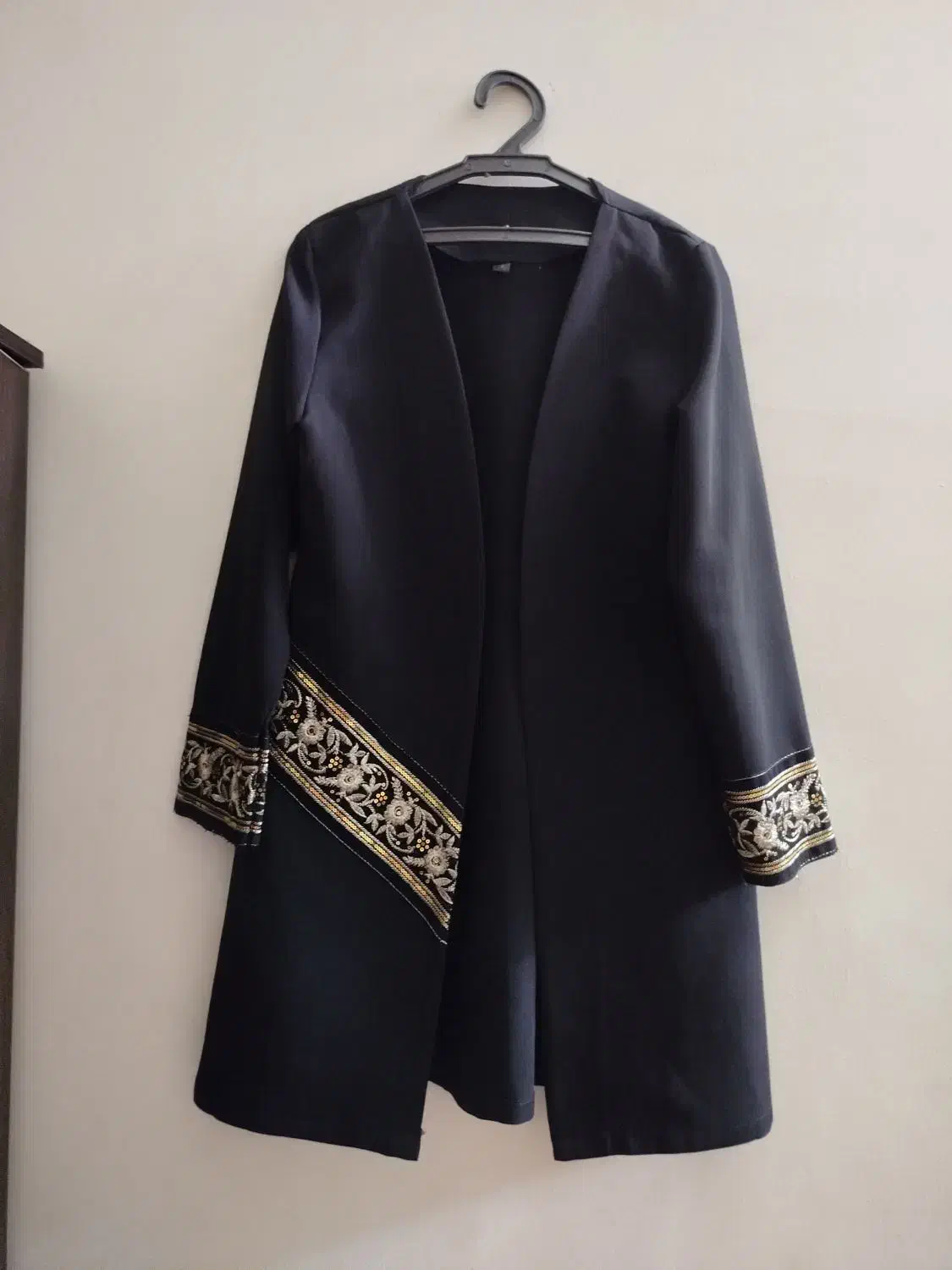 مانتومشکی بلند جنس میکرو|لباس|مرودشت, بیست متری بیمارستان|دیوار