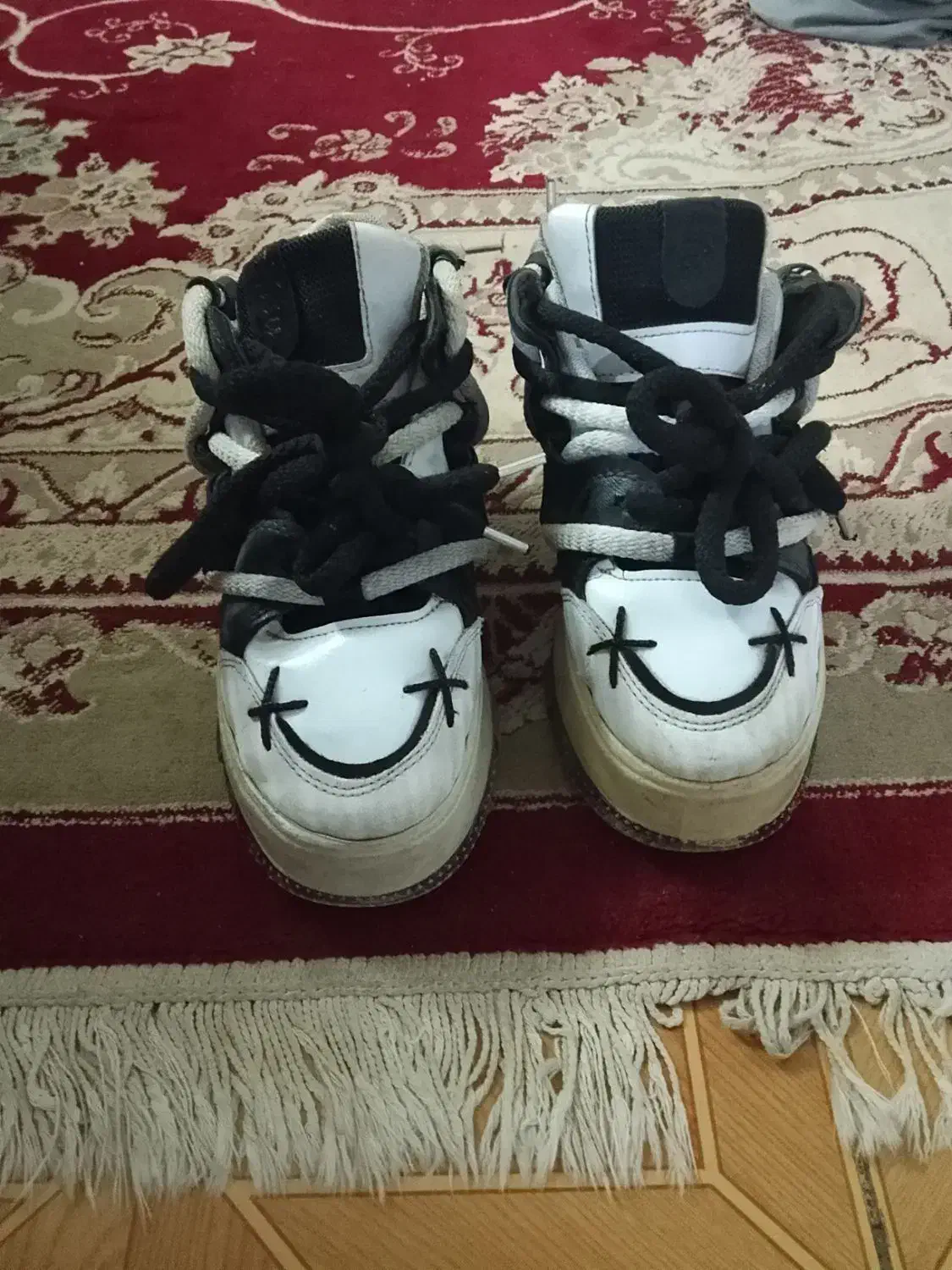 کتونی|کیف، کفش، کمربند|بروجرد, |دیوار