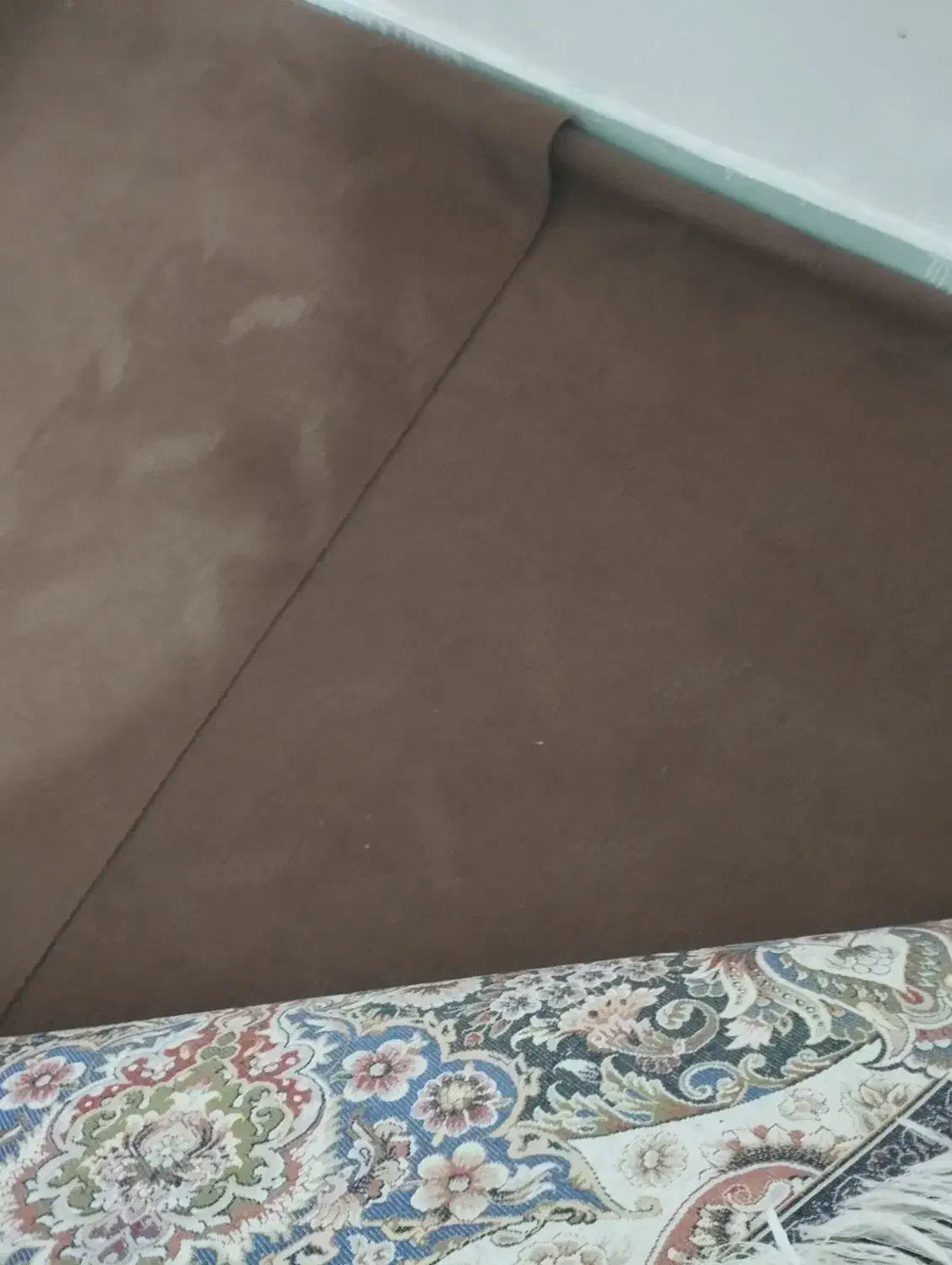 موکت قهوه ای کاملا سالم زیر فرش بوده سالم سالم|موکت|نظرآباد, رسالت|دیوار