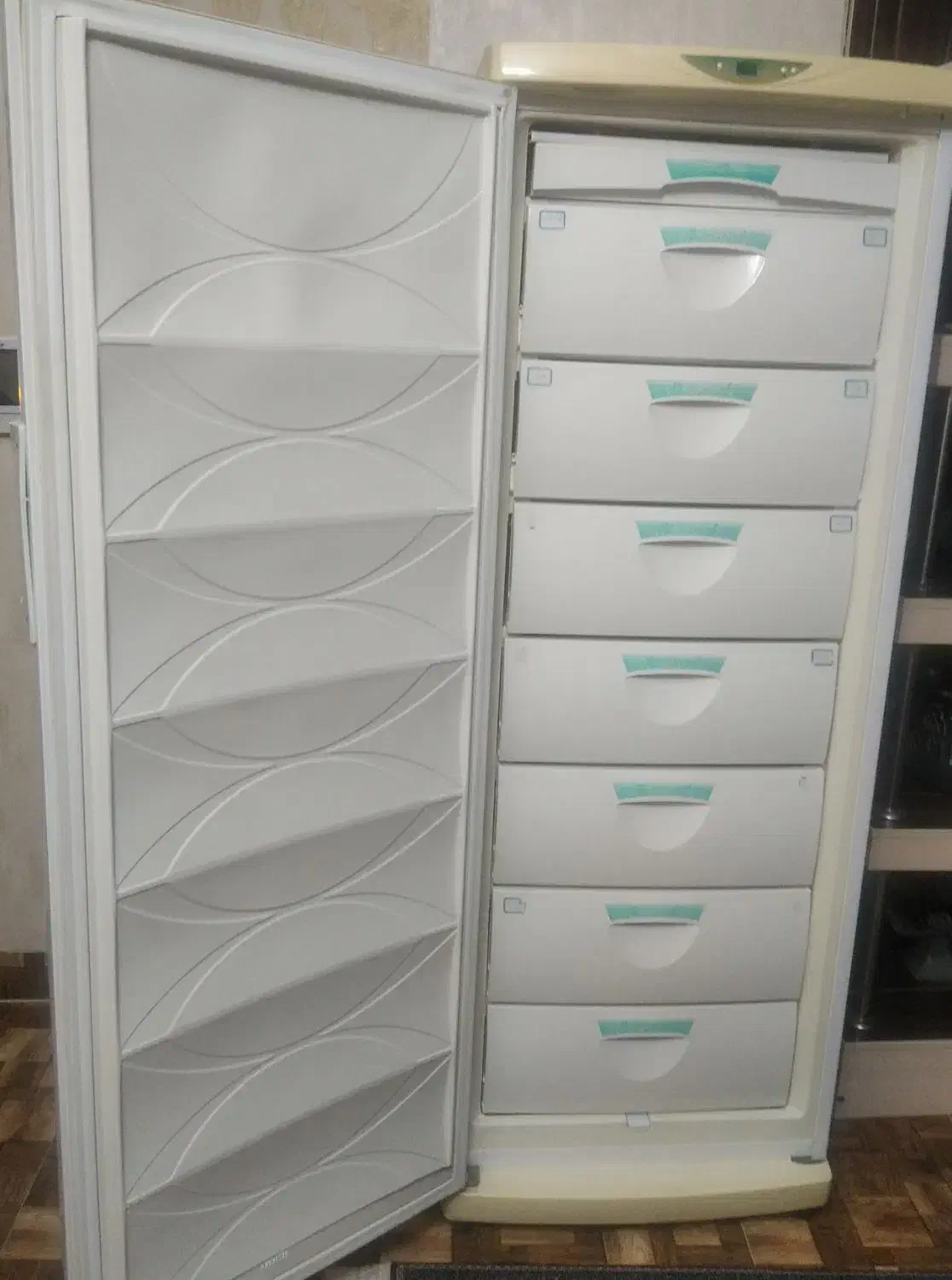 فریزر پارس|یخچال و فریزر|رشت, سیا اسطلخ|دیوار