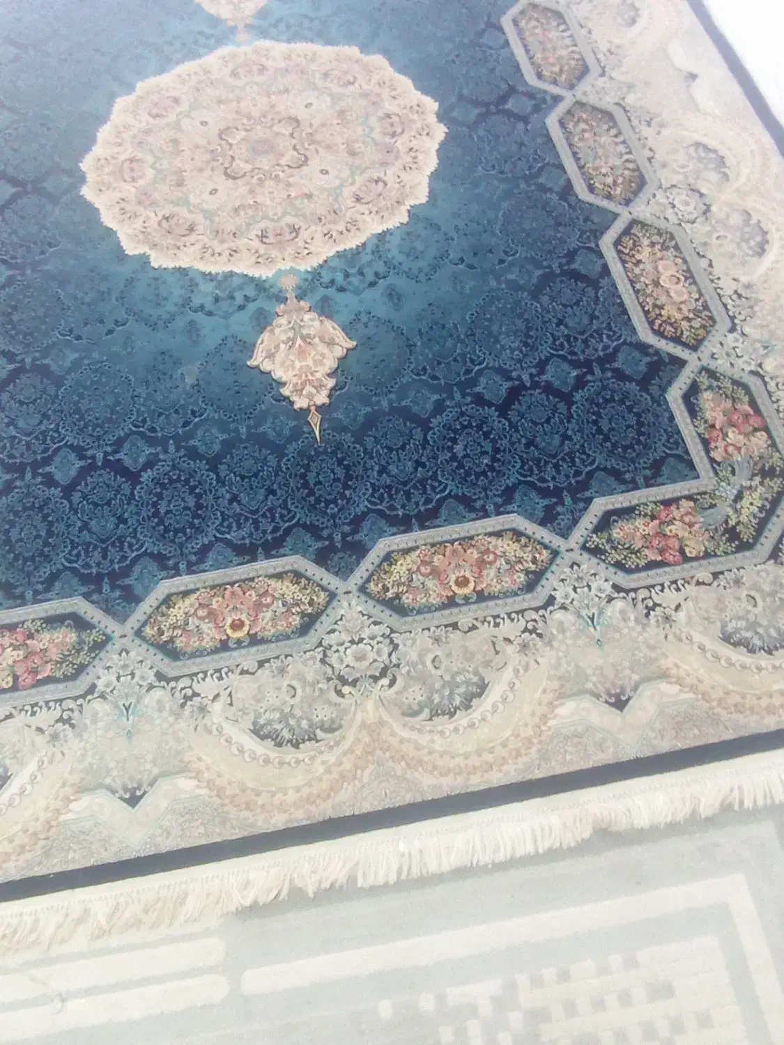 فرش ۱۲متری  طرح هالیدی سرمه‌ای|فرش|شیراز, شهرک صادقیه|دیوار