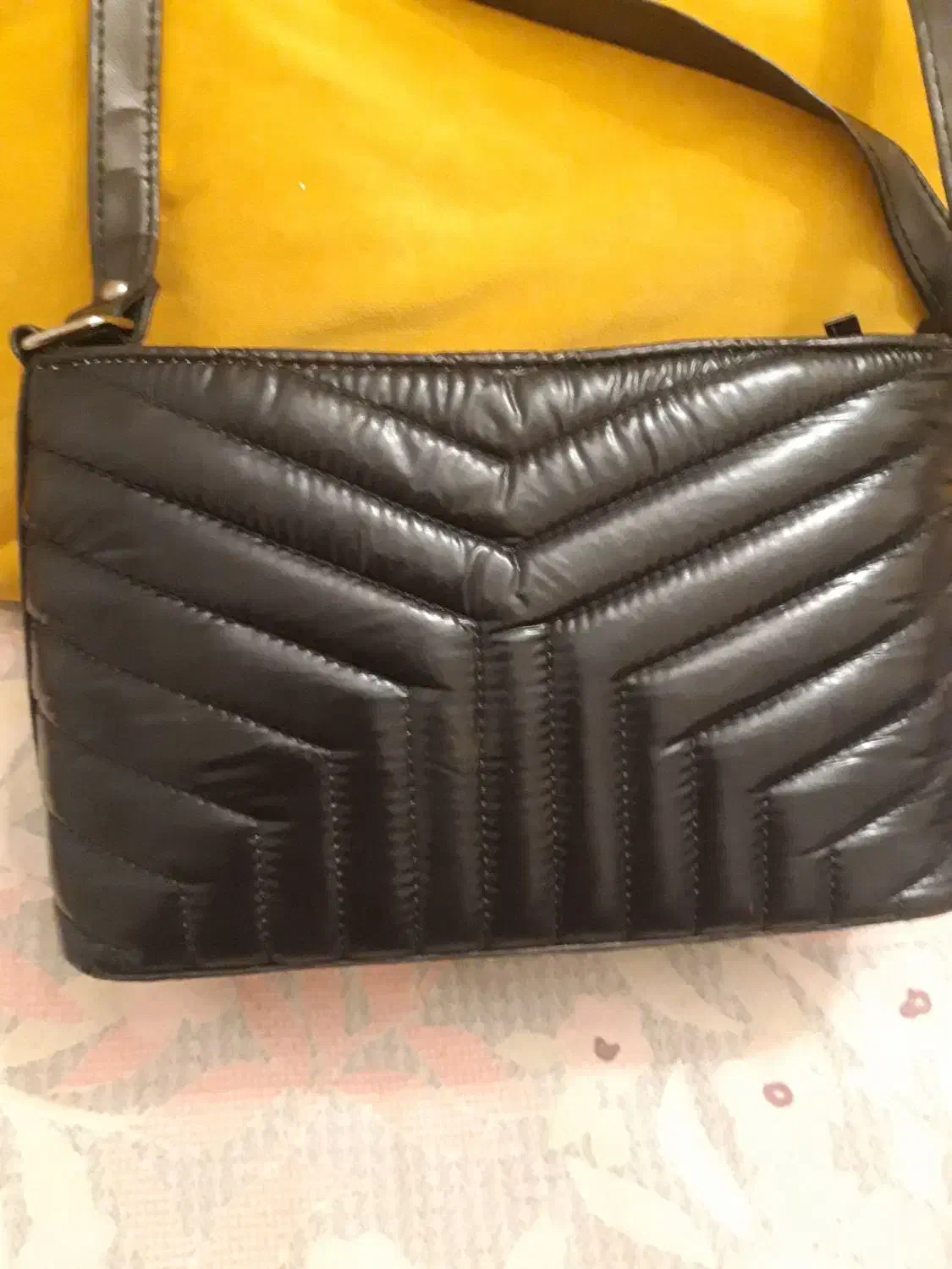 فروش کیف زنانه|کیف، کفش، کمربند|پرند, فاز ۶|دیوار