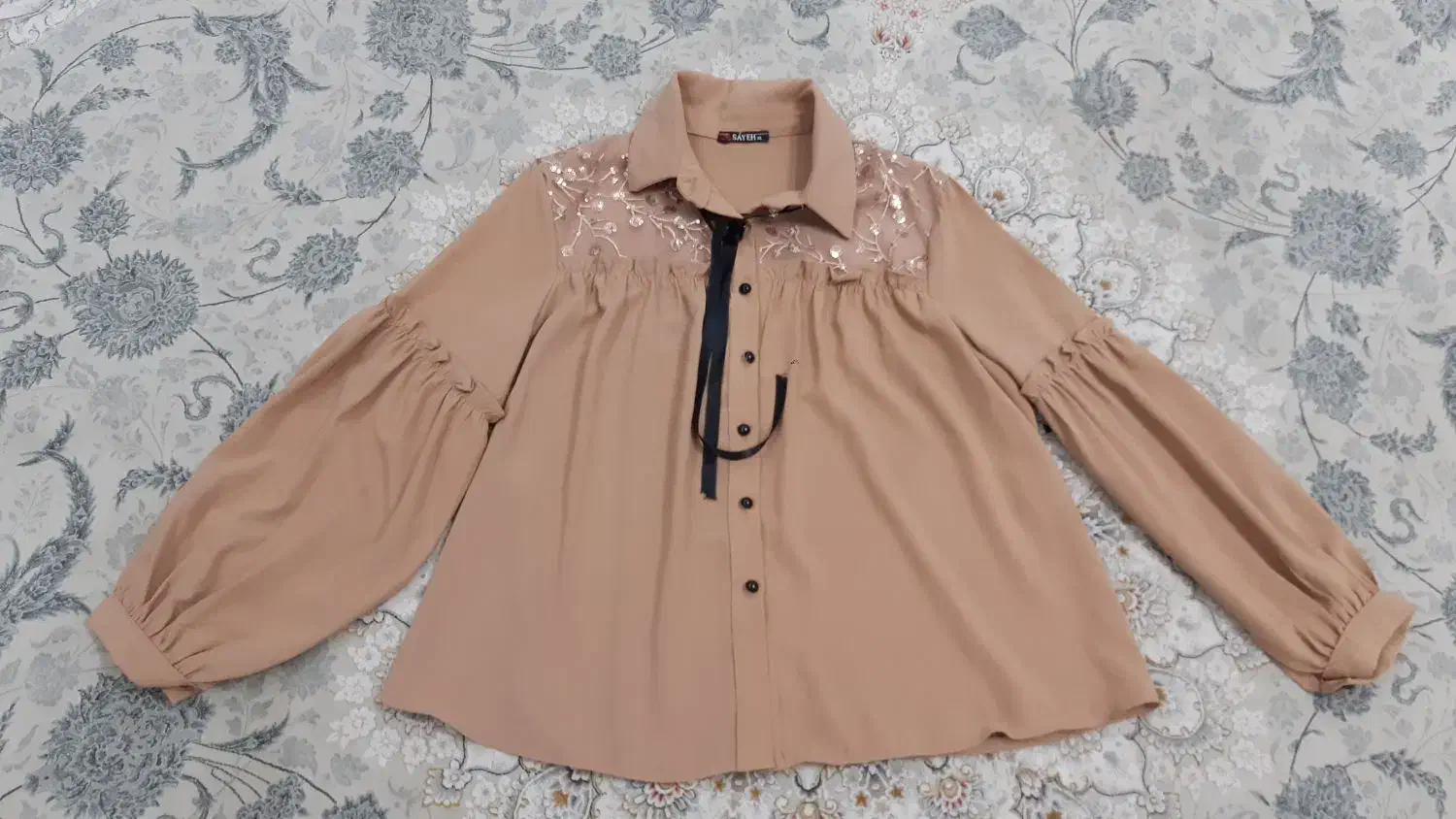 لباس نو زنانه|لباس|بومهن, |دیوار