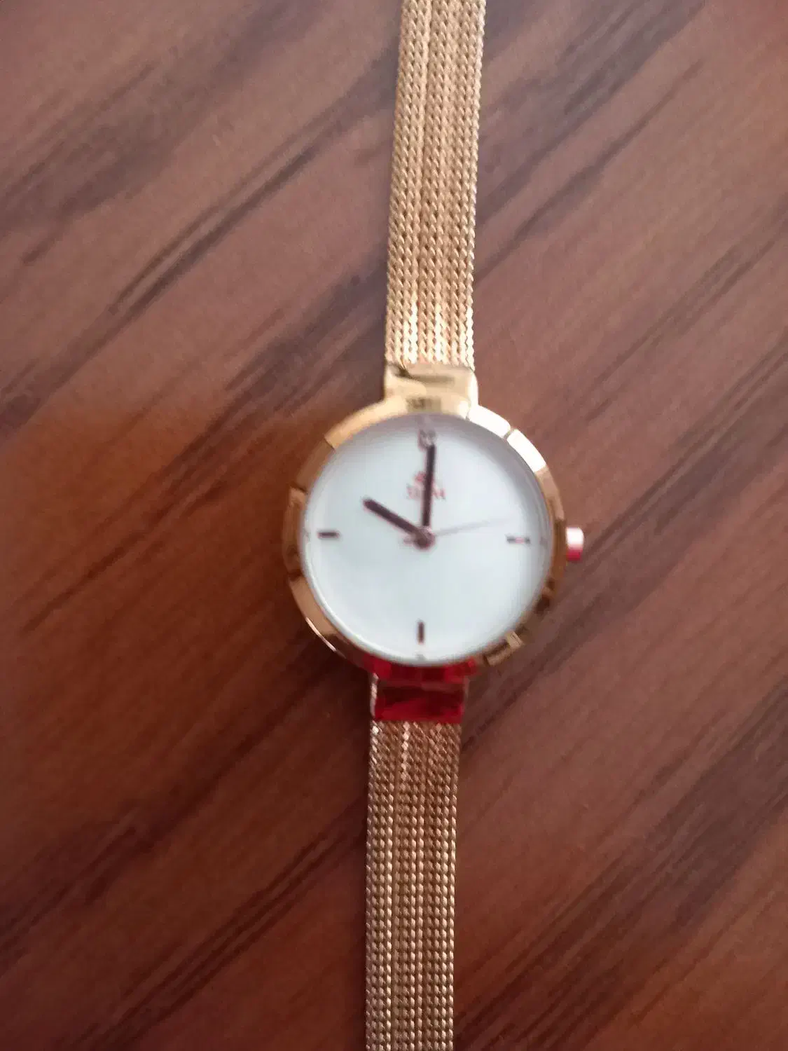 ساعت زنانه برند و ظریف|ساعت|رشت, گلسار|دیوار