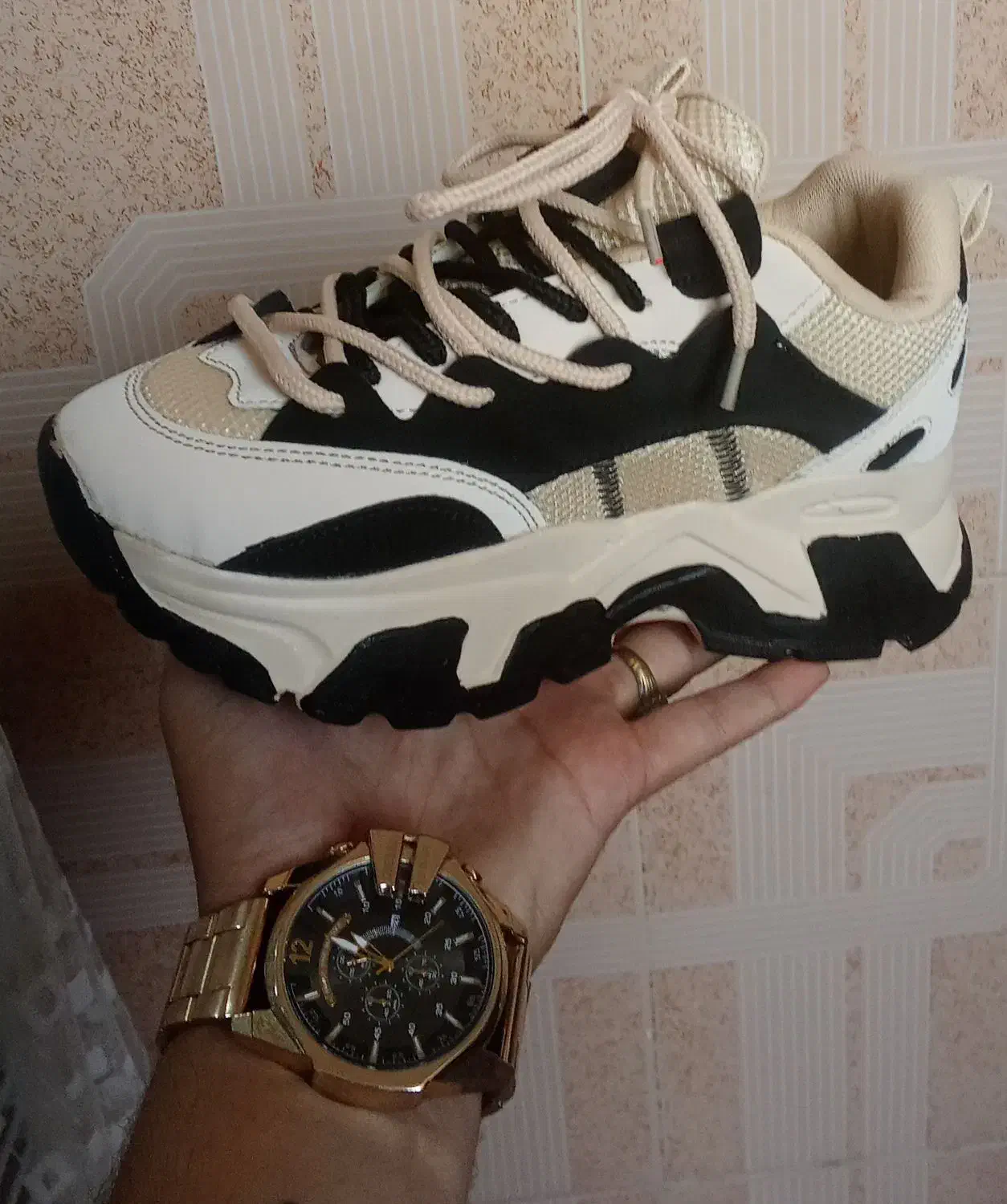 کتونی|کیف، کفش، کمربند|محمدشهر, شهرک چمران|دیوار