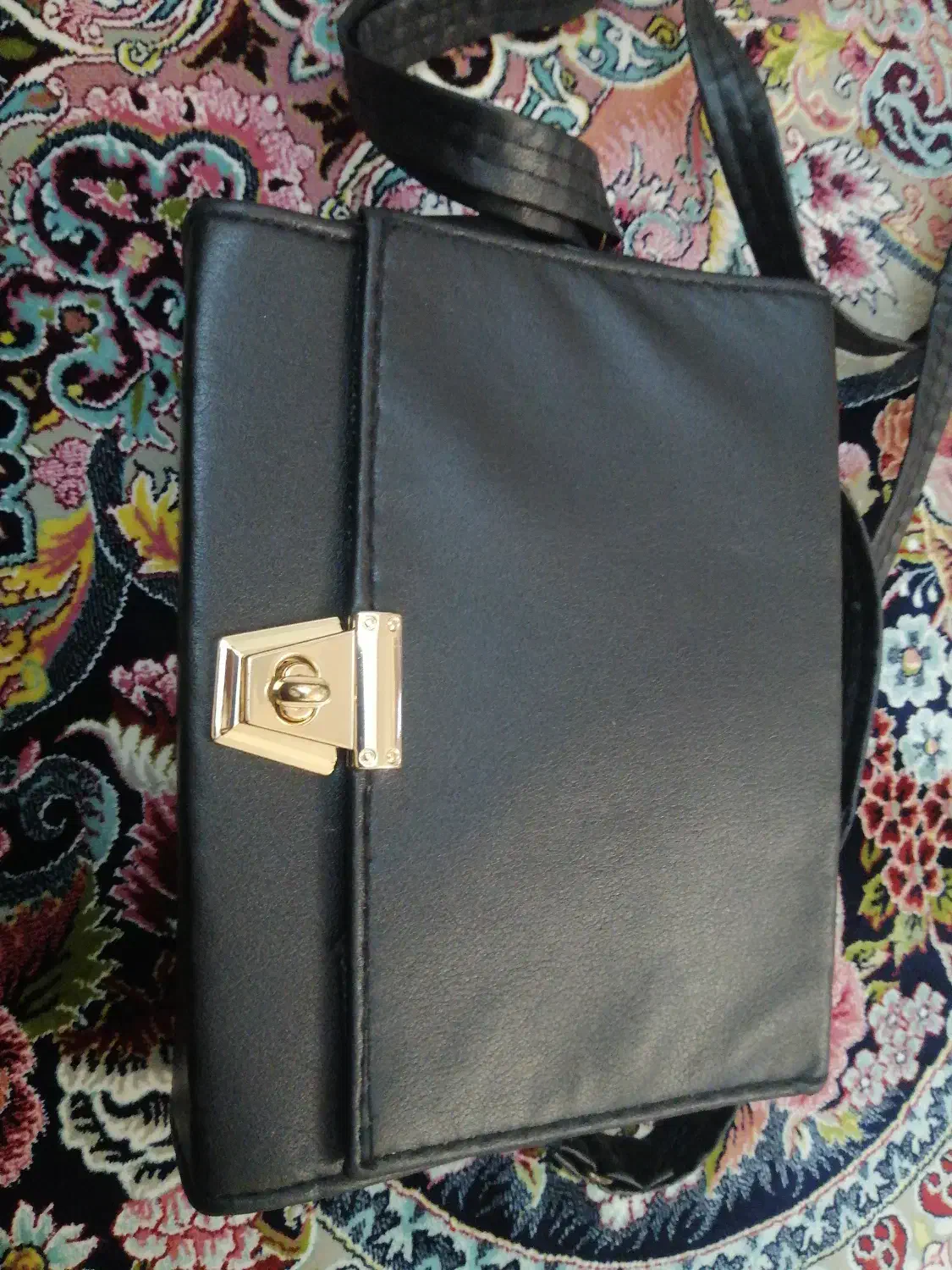 کیف زنانه رو دوشی|کیف، کفش، کمربند|فردیس, نسترن غربی|دیوار