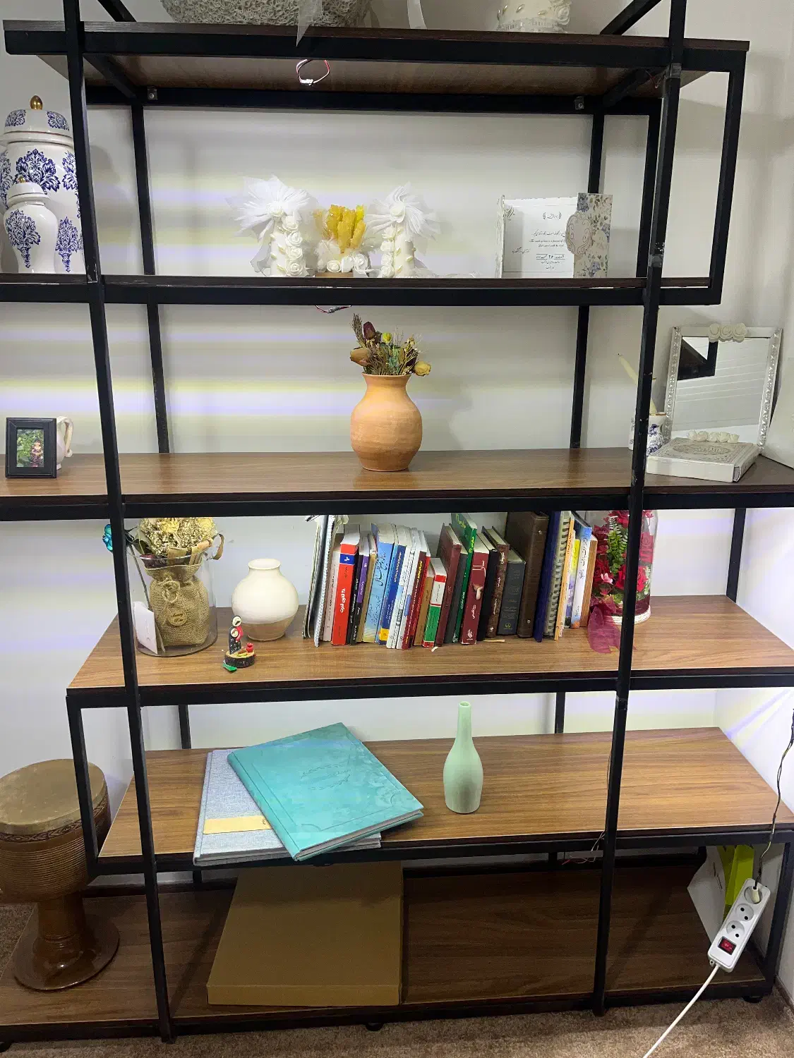 ویترین|کتابخانه، شلف، قفسههای دیواری|اشتهارد, |دیوار