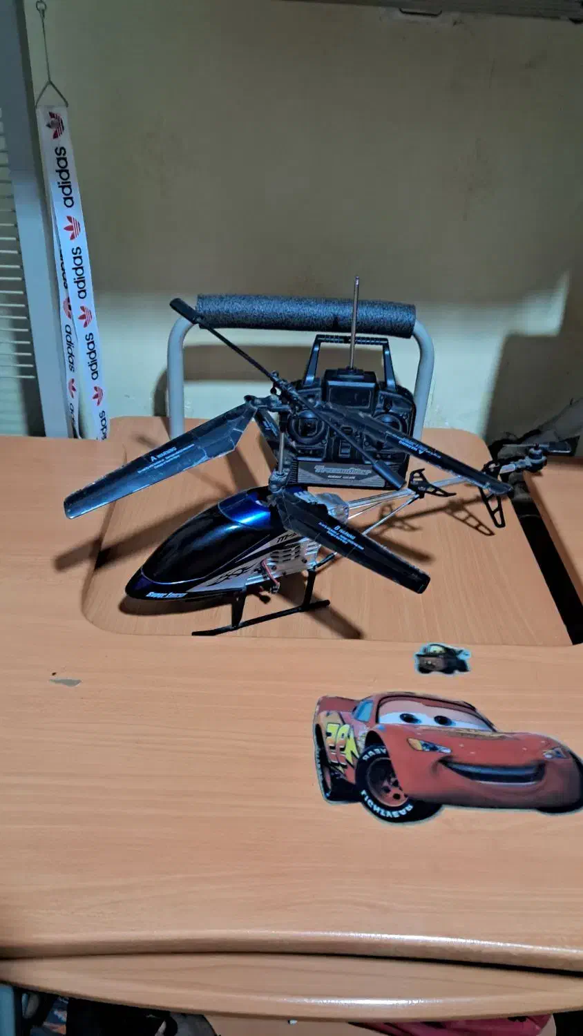 هلیکوپتر|اسباب‌‌بازی|اندیشه, اندیشه فاز ۲|دیوار