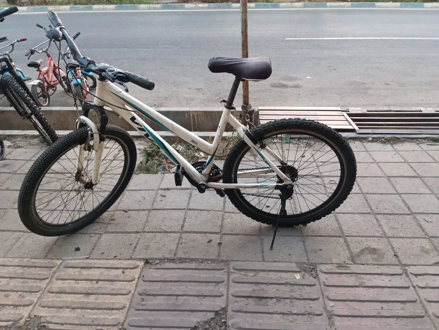 دوچرخه26ویوا المنیوم|دوچرخه، اسکیت، اسکوتر|بانه, |دیوار