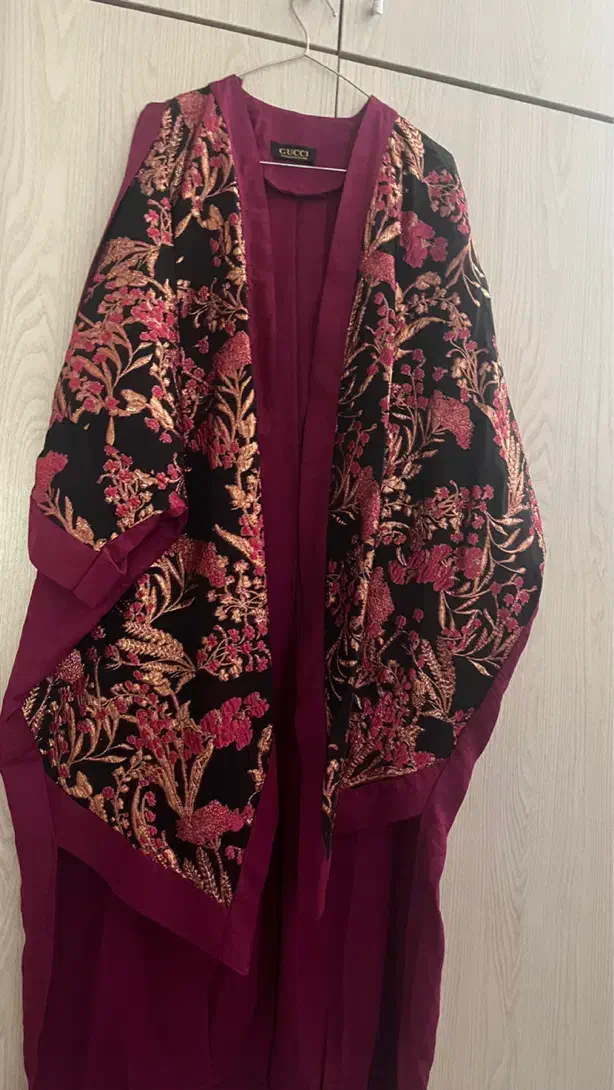 مانتوم|لباس|مشهد, امیر|دیوار