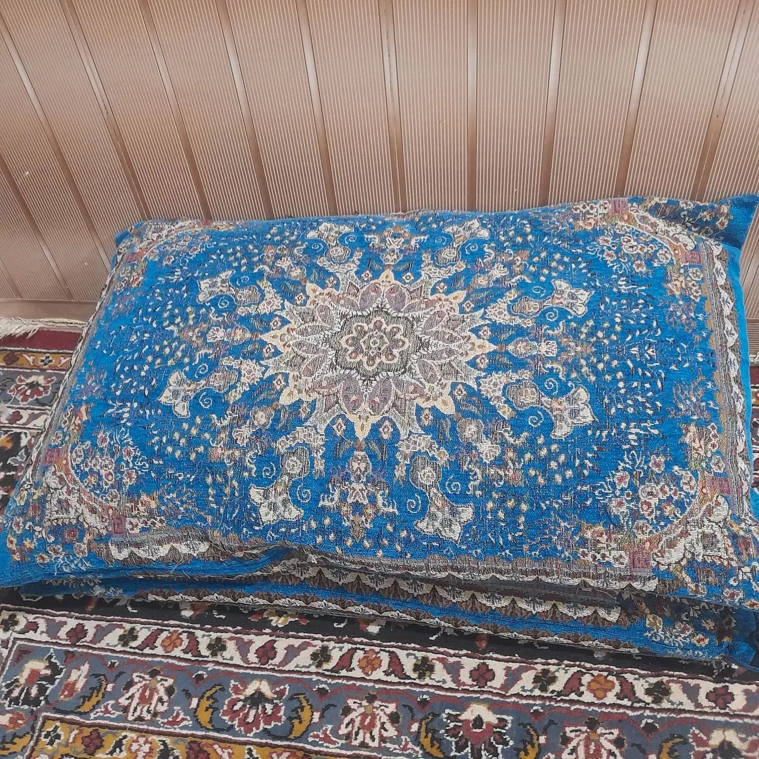 روبالش|رختخواب، بالش، پتو|اندیمشک, |دیوار