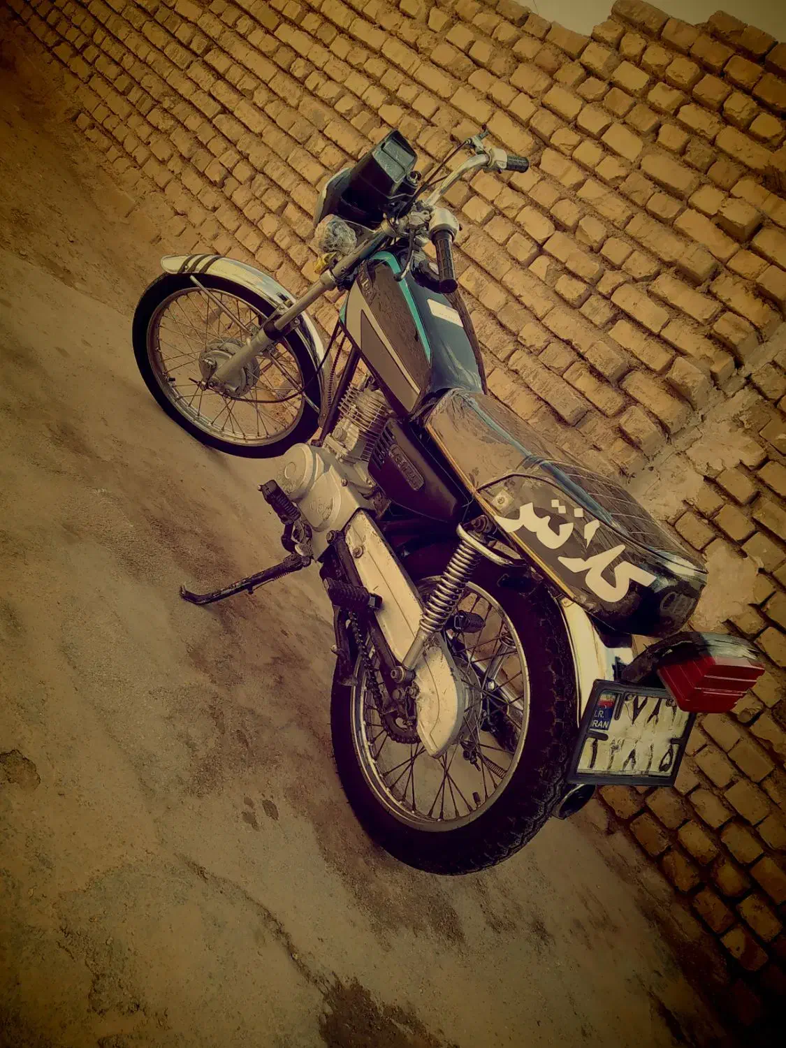 موتور ساوین در حد|موتورسیکلت|اسفراین, |دیوار