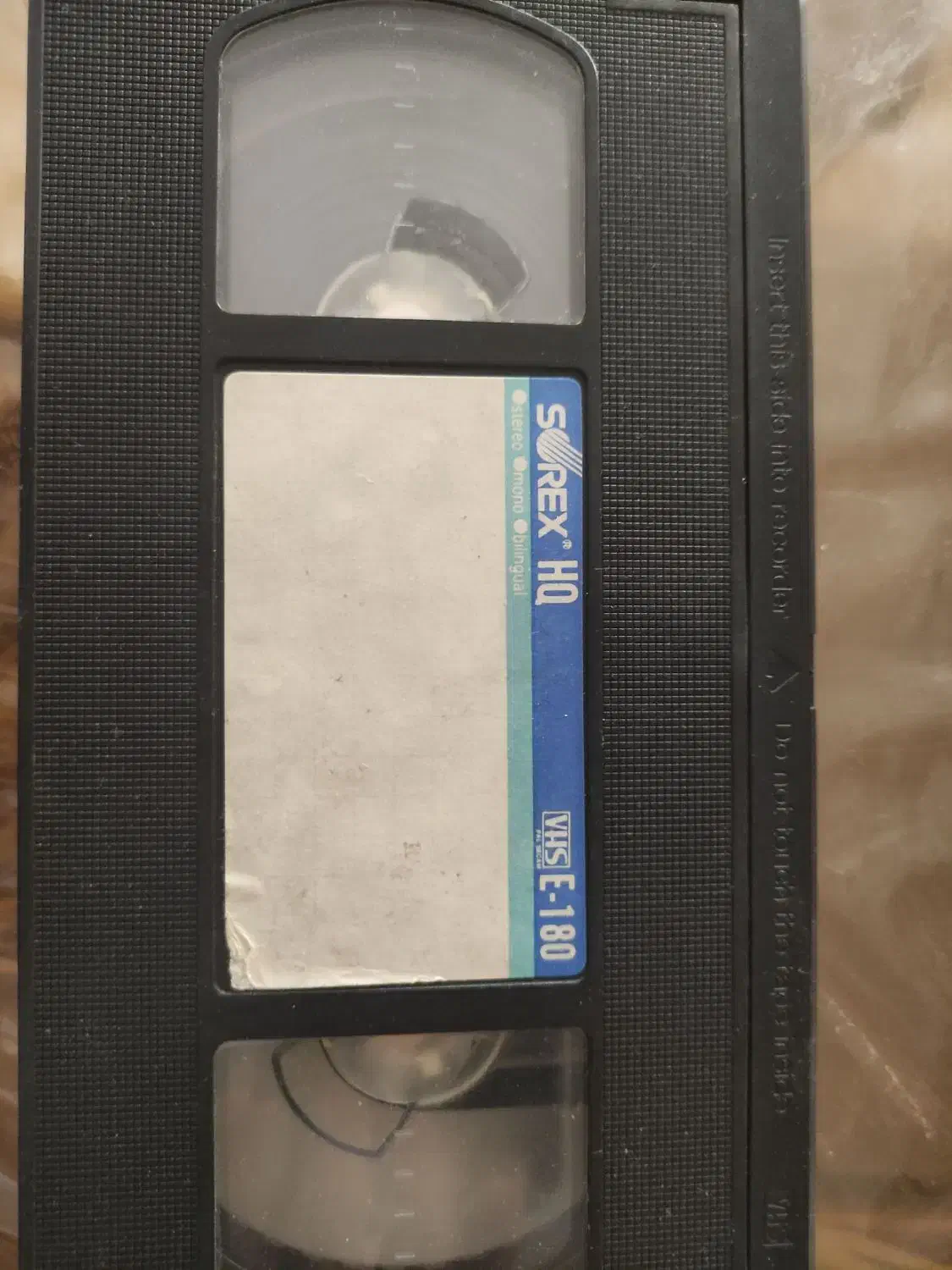 سی دی،و نوار بزرگ فیلم قدیمی،بهمراه دی وی دی|پخش‌کننده DVD و ویدیو|پیشوا, |دیوار