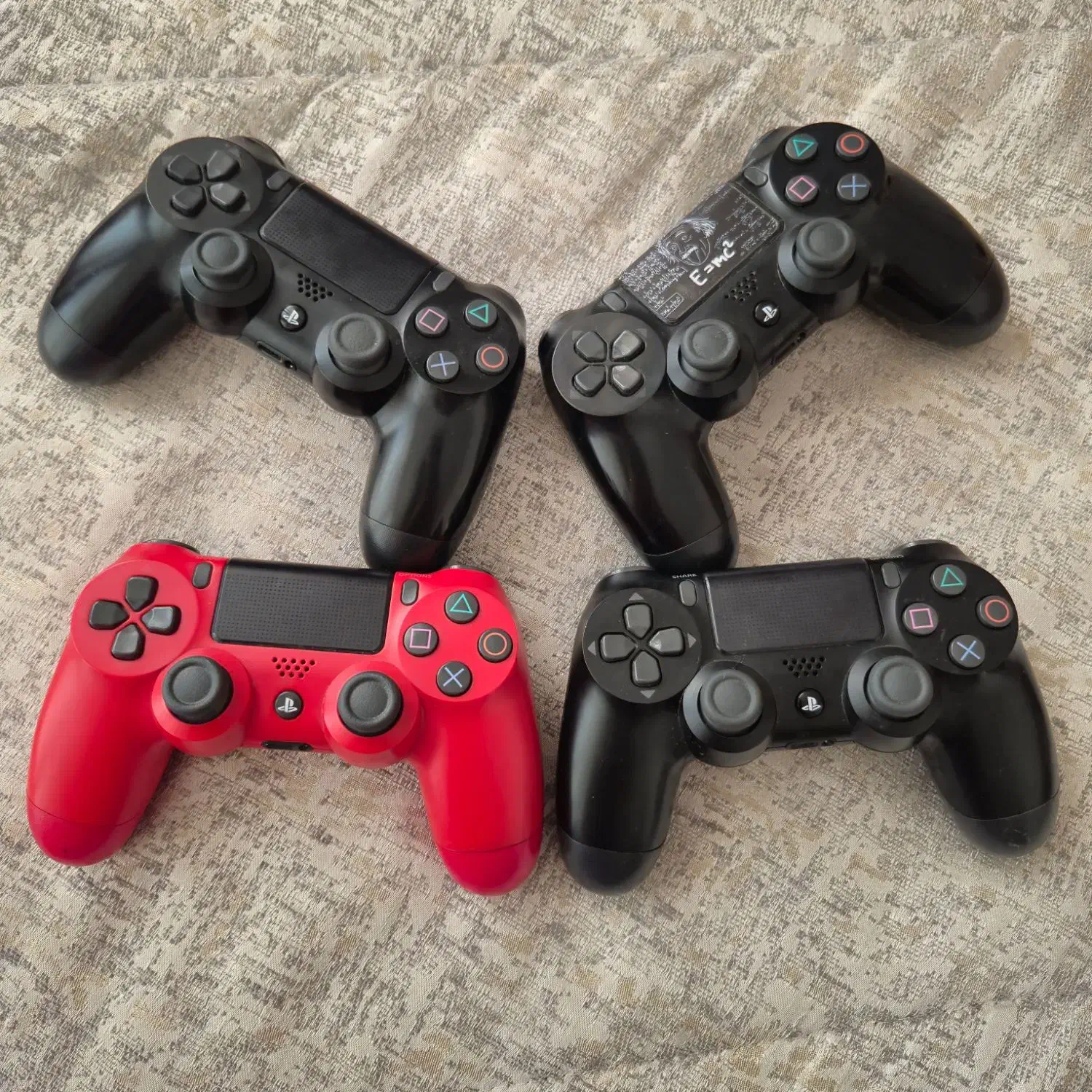 دسته ps4|کنسول، بازی ویدئویی و آنلاین|پاکدشت, خاتون آباد|دیوار