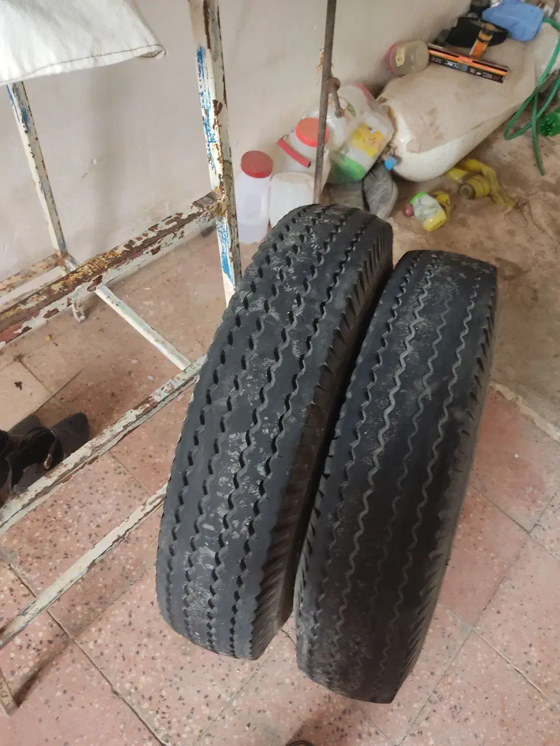 لاستیک نیسان|قطعات یدکی و لوازم جانبی|مراغه, |دیوار