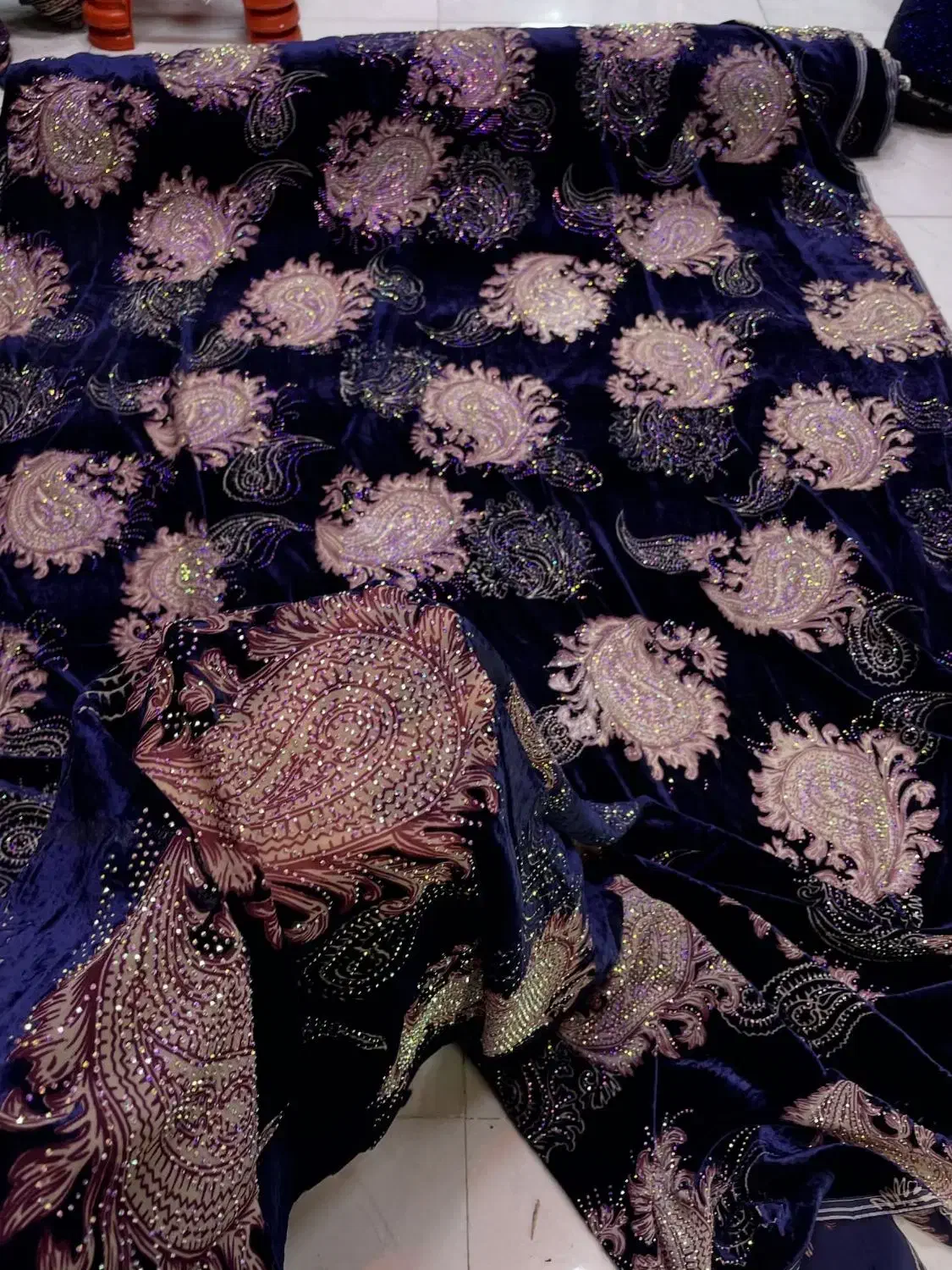 فروش انواع پارچه چادر|لباس|یاسوج, |دیوار