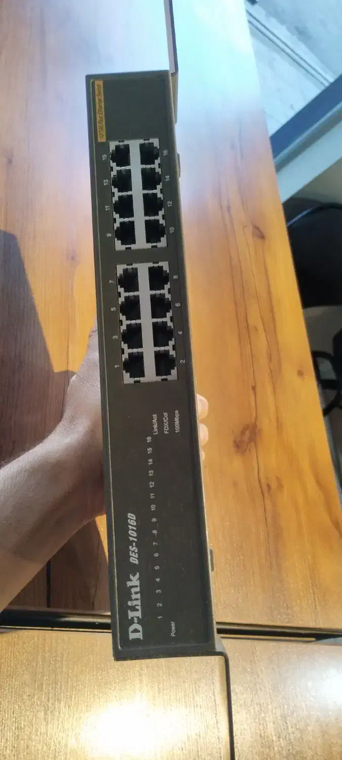 سوییچ 16پورت دی لینک|مودم و تجهیزات شبکه|شیراز, شهرک والفجر|دیوار