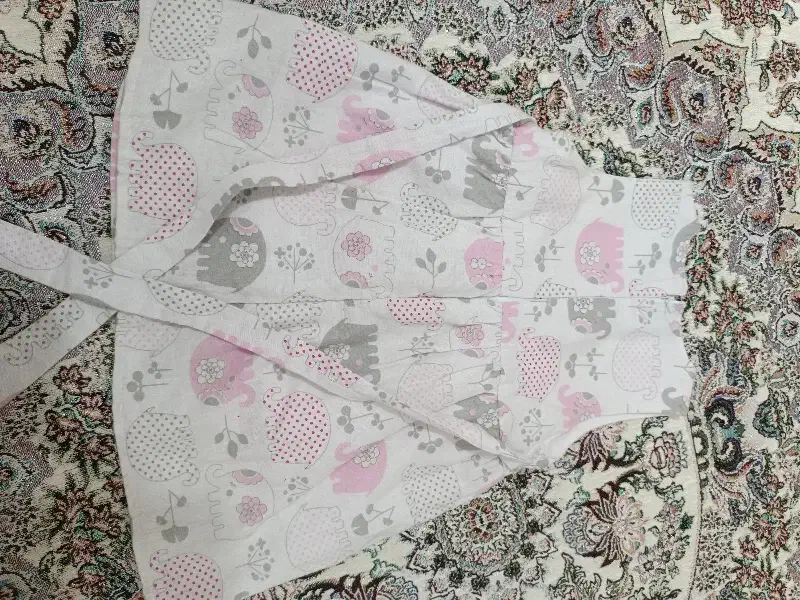 سارافون دخترونه|کفش و لباس بچه|قم, نیروگاه|دیوار