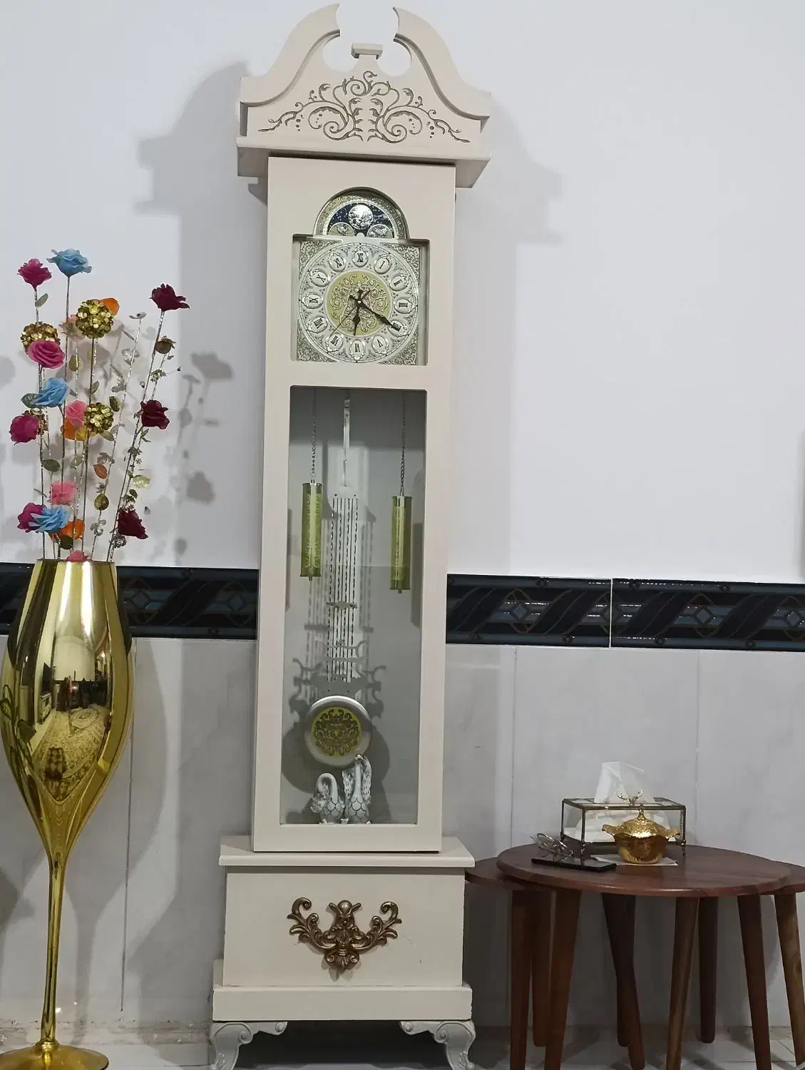 ساعت کمدی درحد نو|ساعت دیواری و تزئینی|چناران, |دیوار