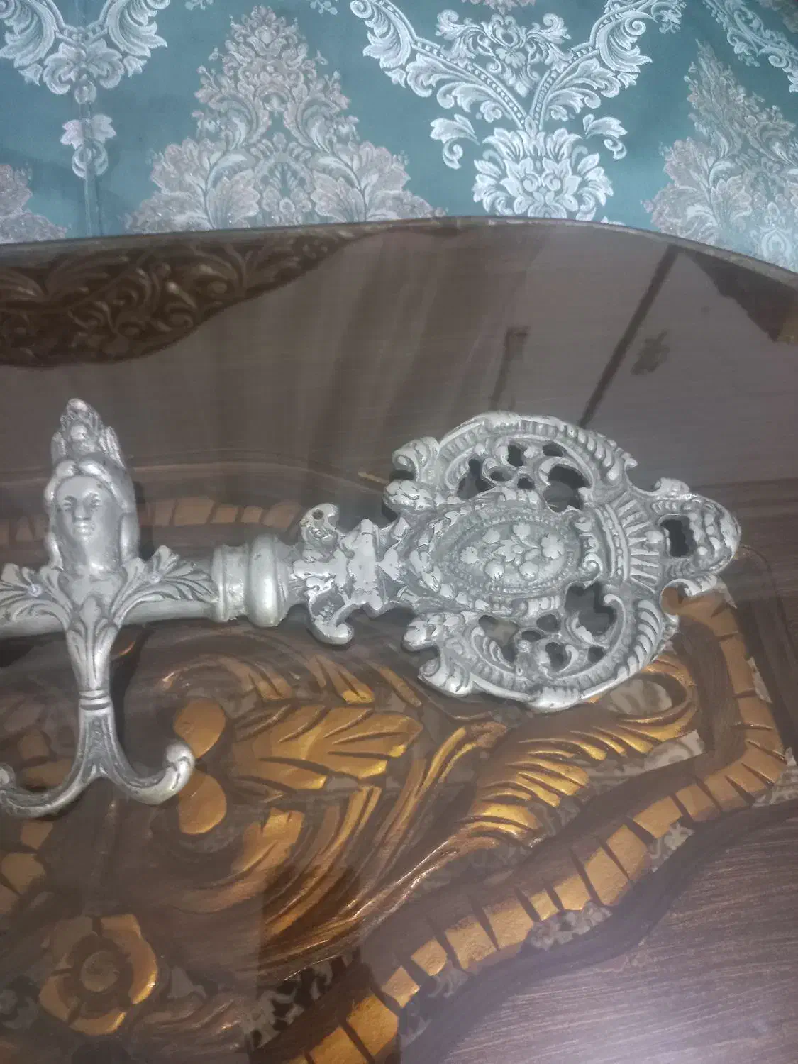 رخت آویز برنز|بندرخت و رخت‌آویز|تبریز, |دیوار