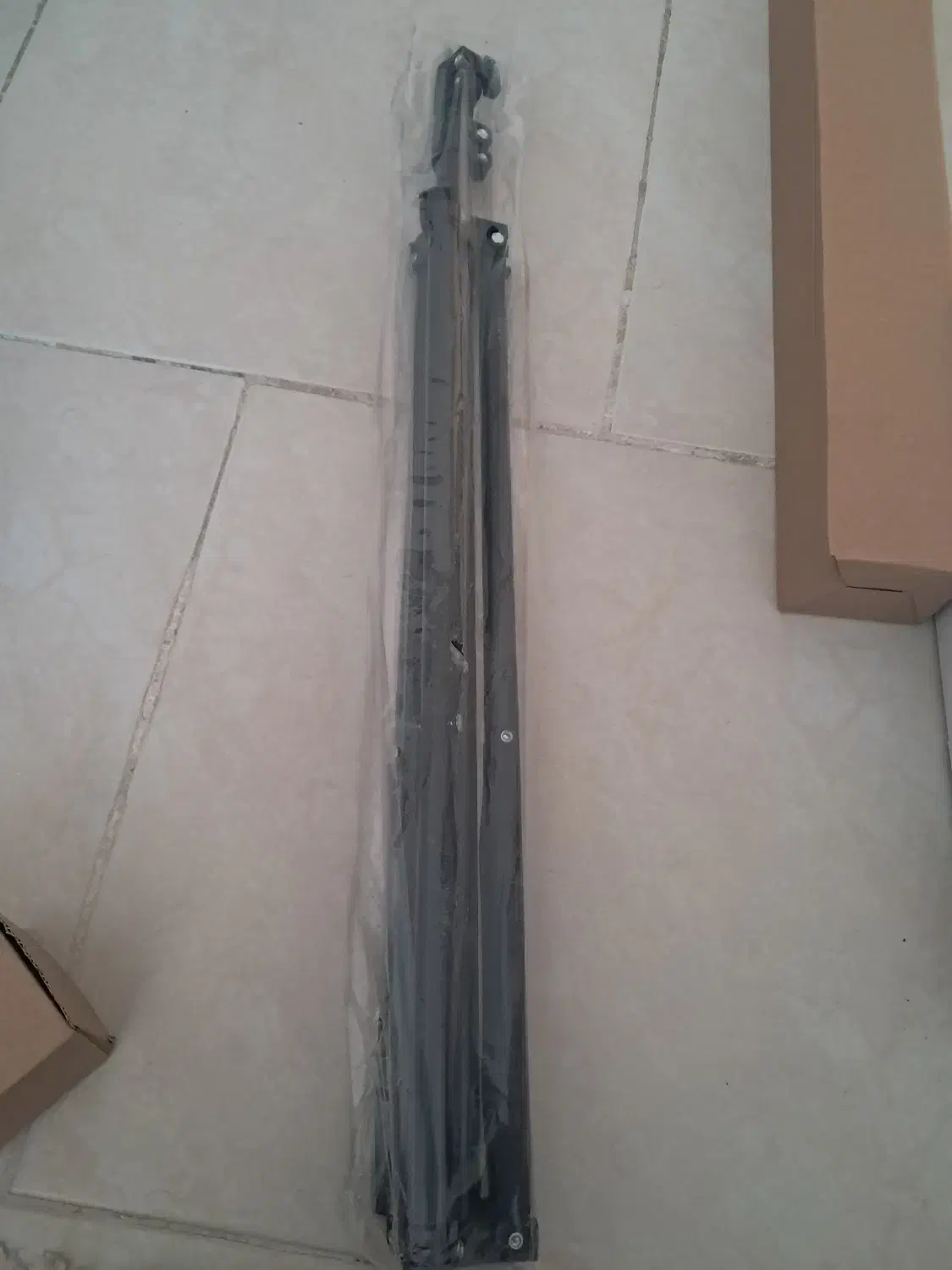 میز گردون و کروماکی|دوربین عکاسی و فیلمبرداری|کرج, چهارصد دستگاه|دیوار