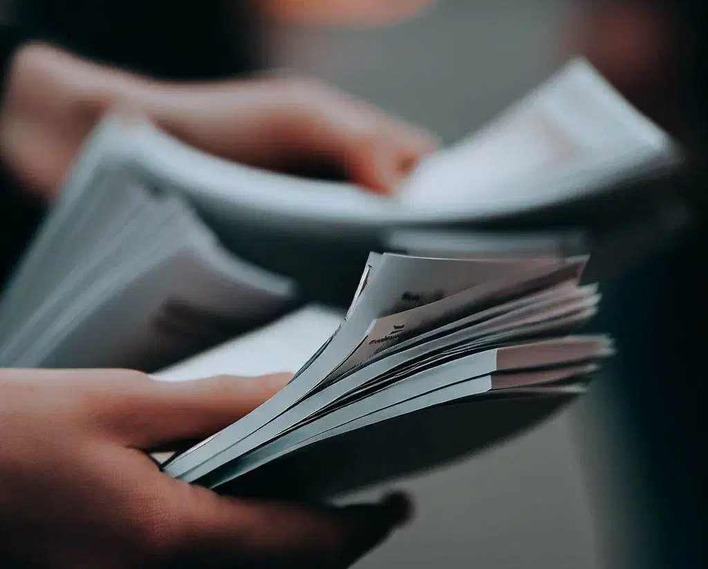 استخدام /ویزیتور کارت پخش کن /کارت جمع کن|استخدام بازاریابی و فروش|تهران, لاله زار|دیوار