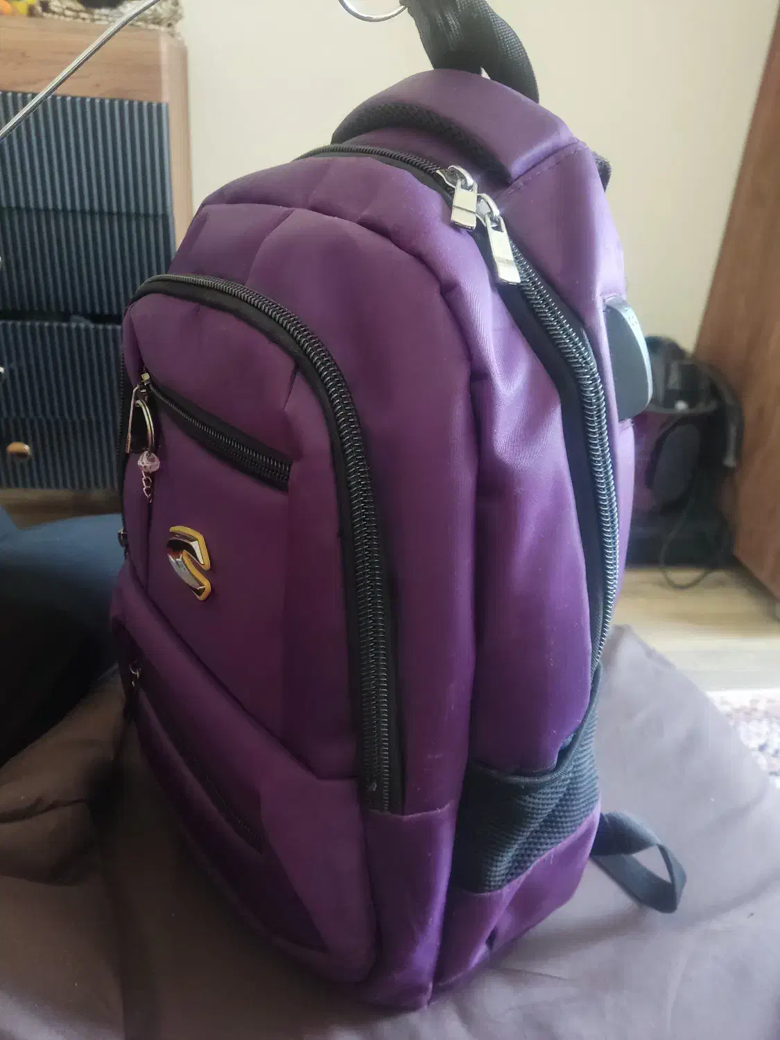 کوله مدرسه لب تابی با شارژر|کیف، کفش، کمربند|سیرجان, |دیوار